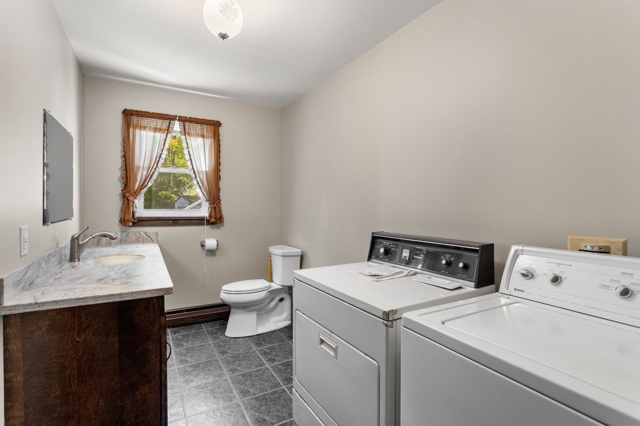 Single Family Residence at 6 Mapleton St, Acushnet MA 02743, Acushnet, photo 24 of 42