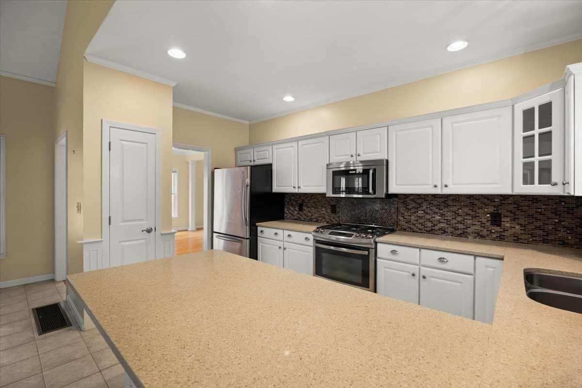 Single Family Residence at 2 Sunflower Drive # 2, Raynham MA 02767, Raynham, photo 18 of 40