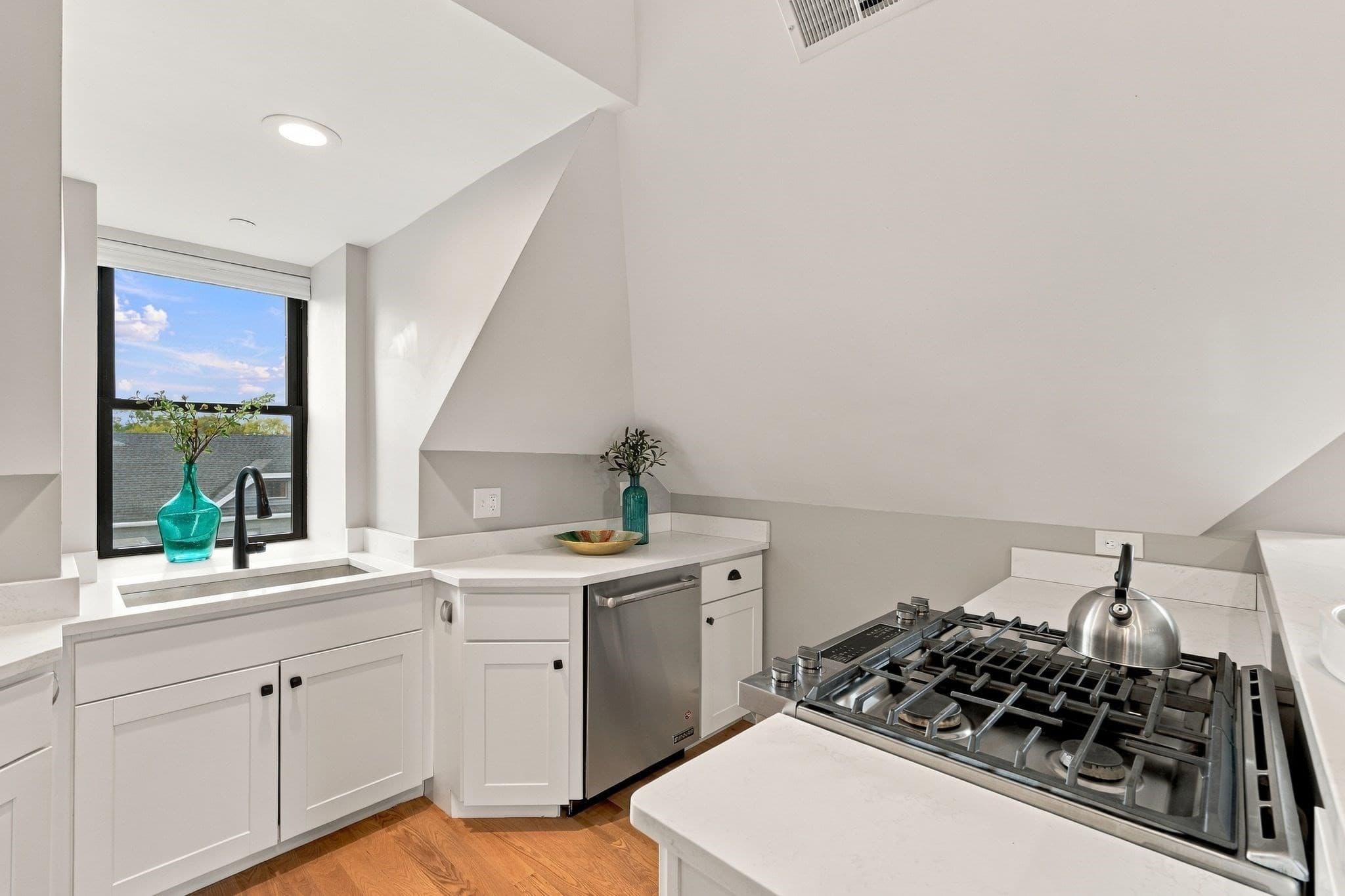 Condominium at 23 Bower St # 4, Medford MA 02155, photo 13 of 33