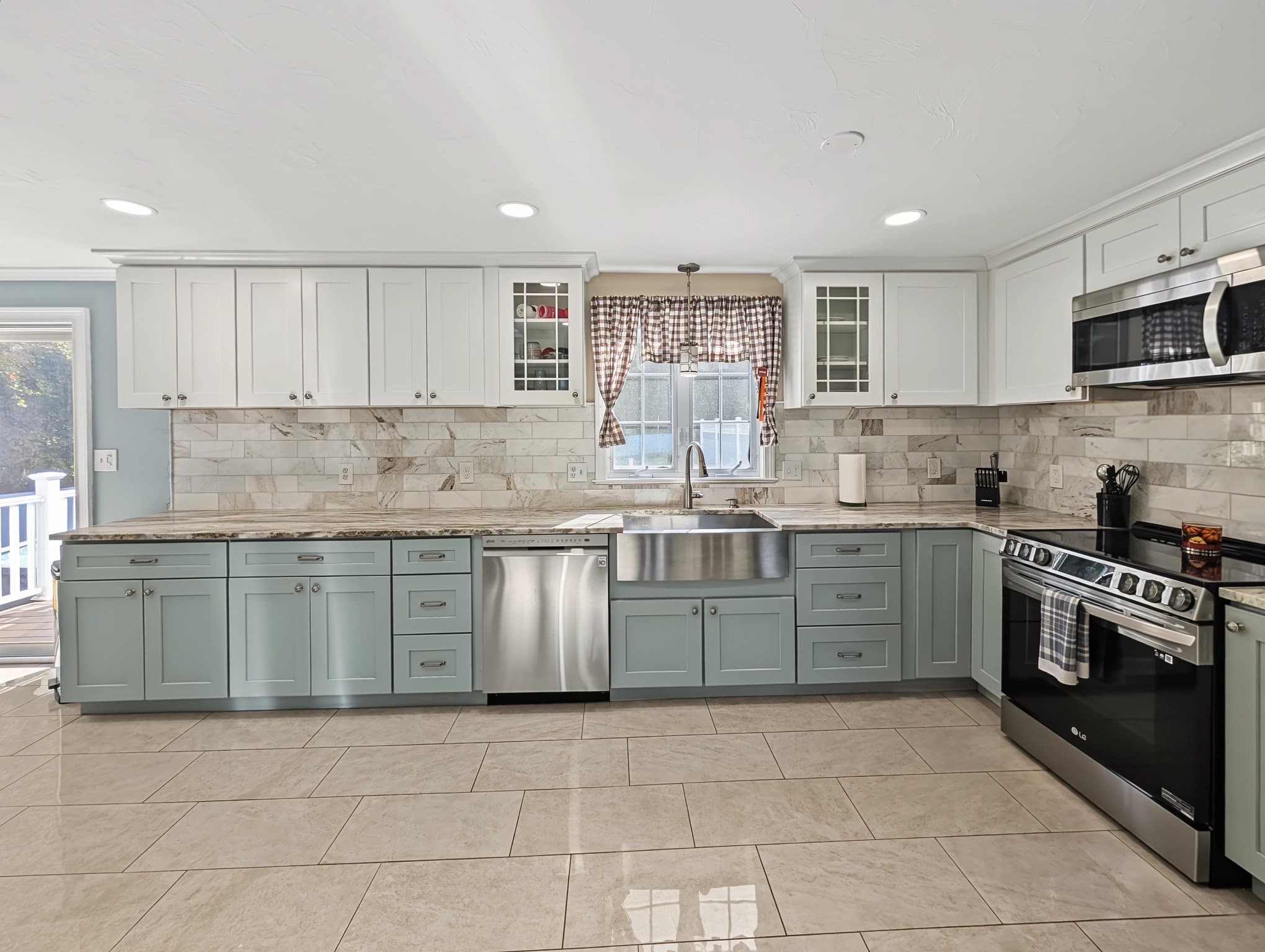 Single Family Residence at 34 Conservation Dr, Douglas MA 01516, Douglas, photo 5 of 34