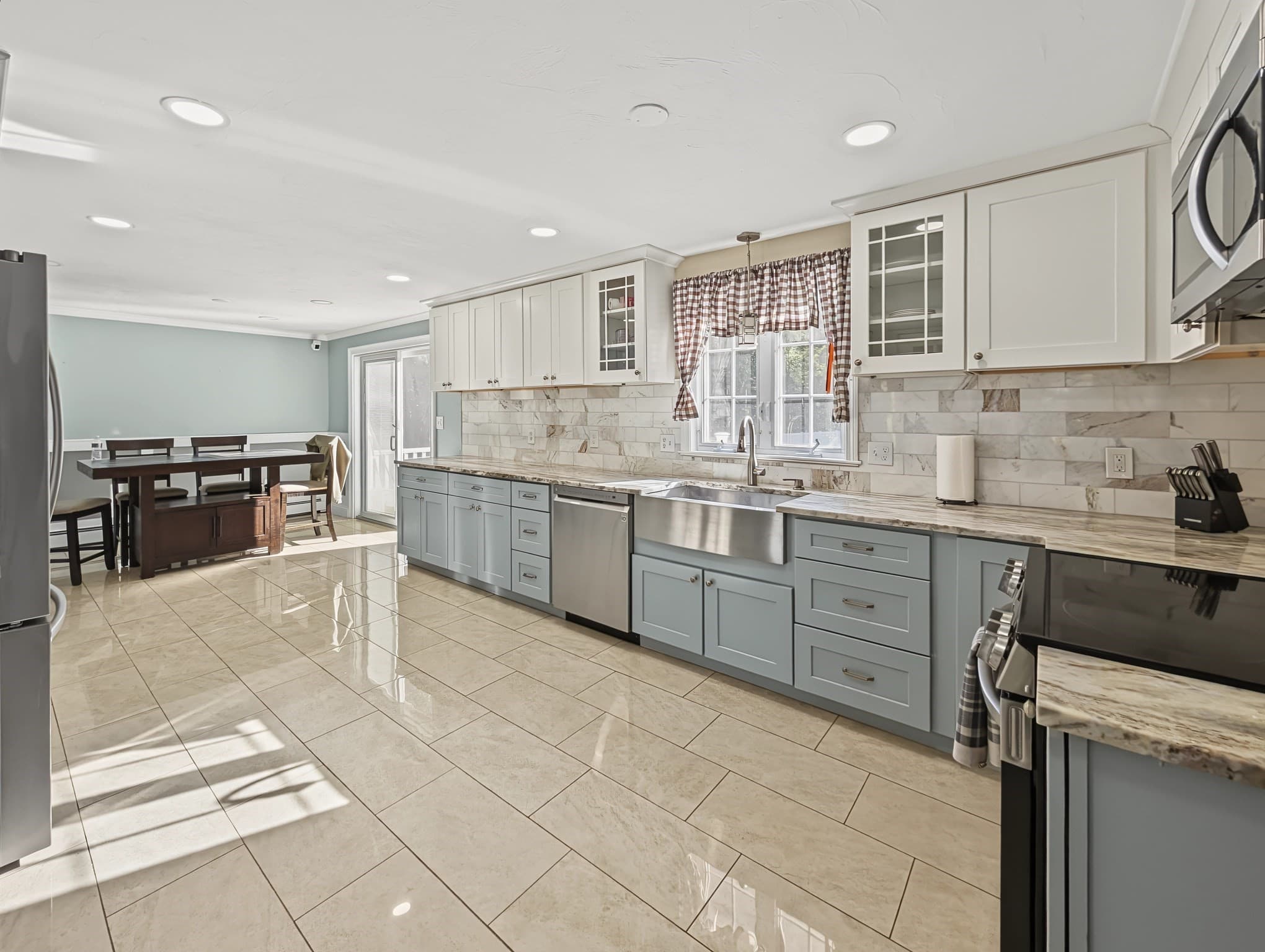 Single Family Residence at 34 Conservation Dr, Douglas MA 01516, Douglas, photo 4 of 34