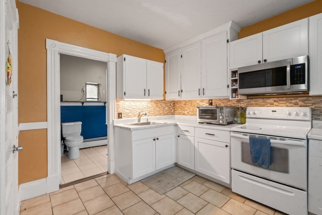 Multi Family at 56 Warren Ave, Marlborough MA 01752, Marlborough, photo 31 of 42
