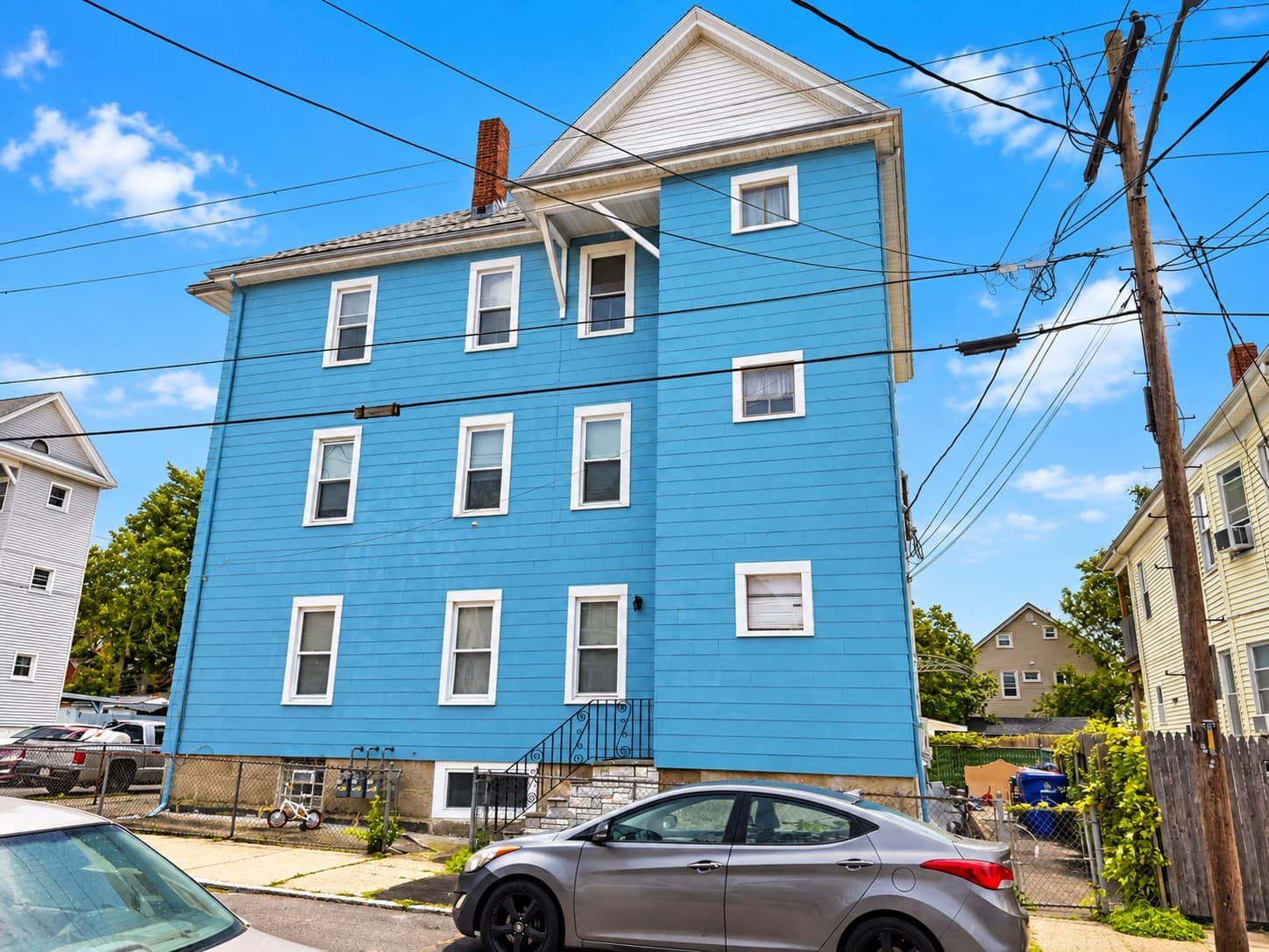3 Family - 3 Units Up/Down at 106 Richmond St, New Bedford MA 02740, New Bedford, photo 5 of 34
