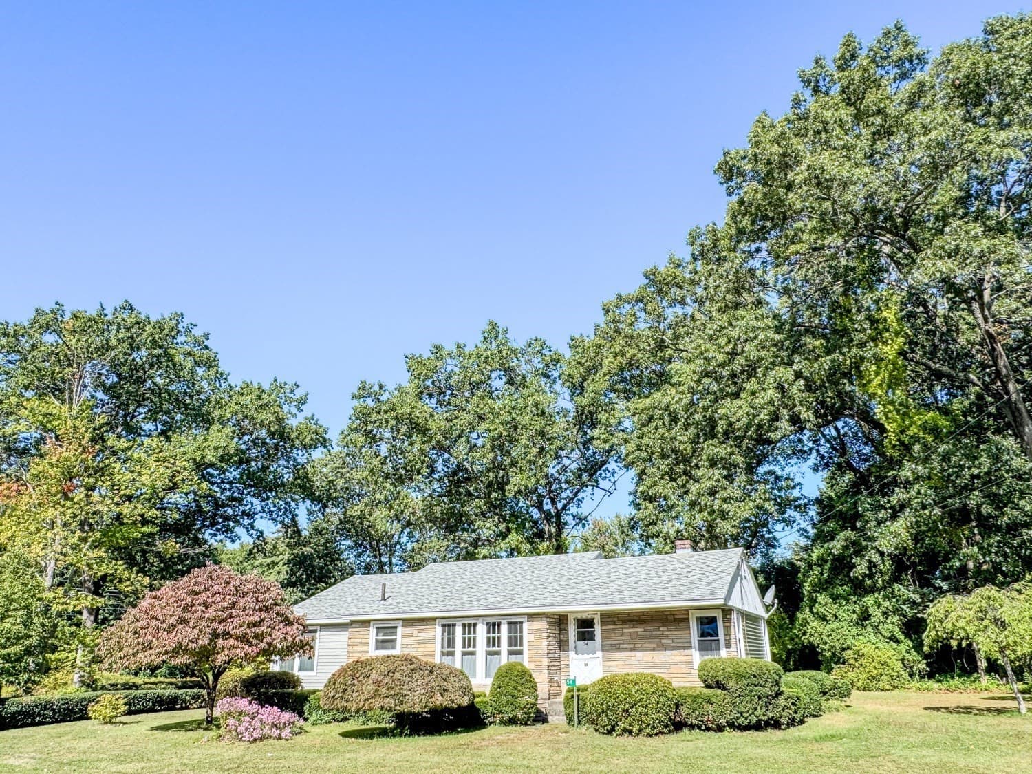 54 Dell Street, Montague MA 01376