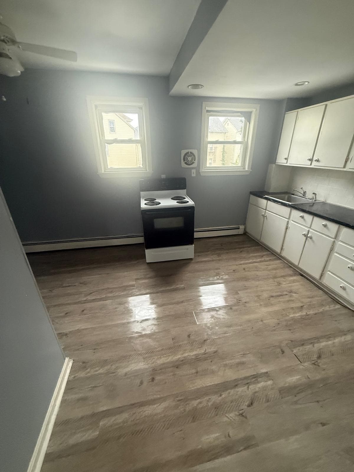 3 Family at 1846 R S Main St R, Fall River MA 02724, Fall River, photo 6 of 7