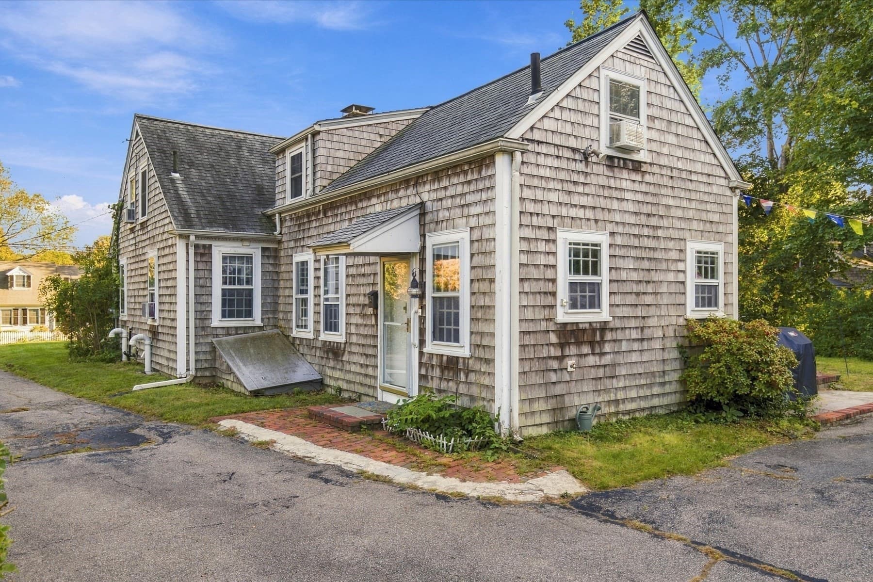 Single Family Residence at 170 Lakeview Ave, Falmouth MA 02540, Falmouth, photo 25 of 38
