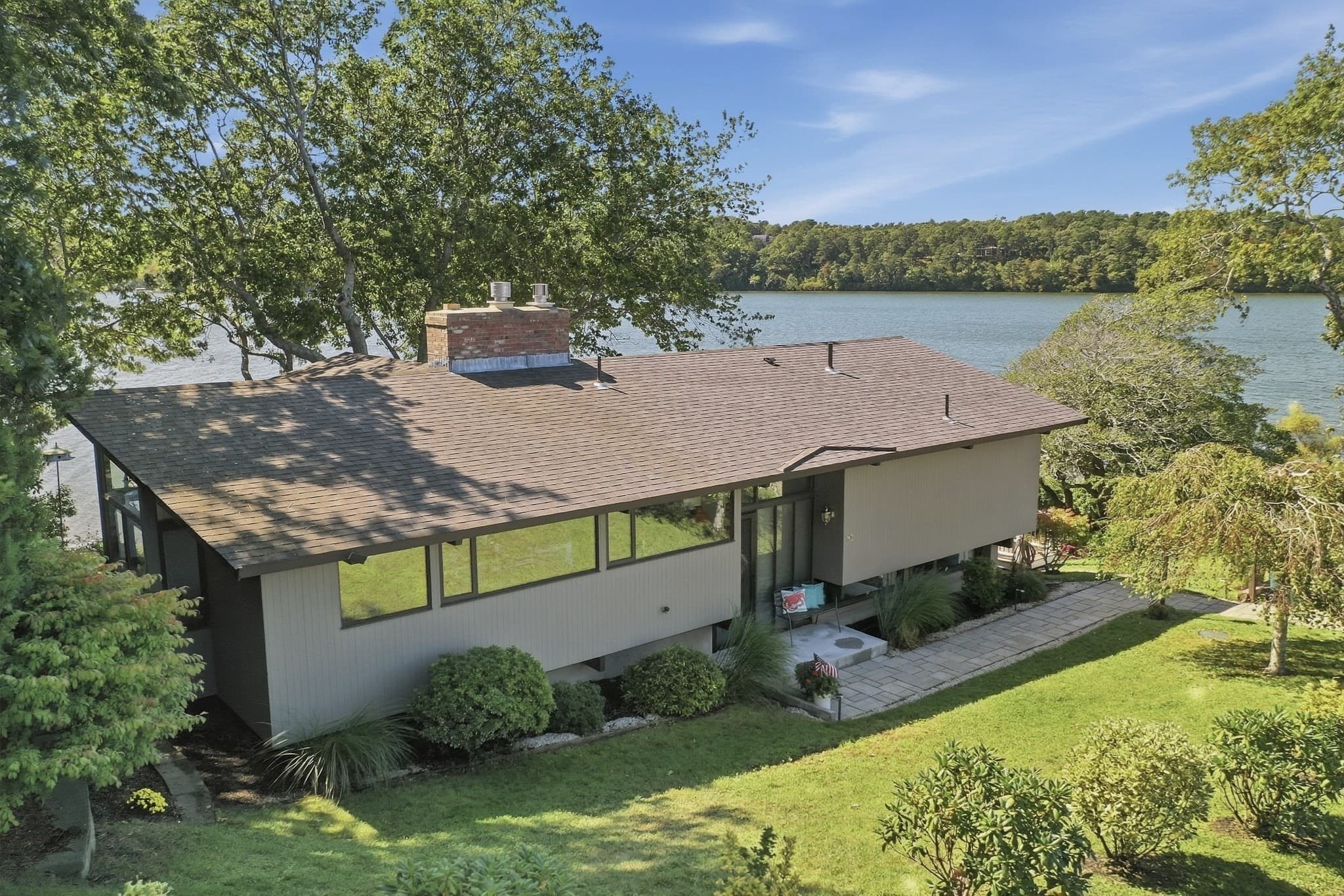 32 Eagle Hill Dr, Plymouth MA 02360