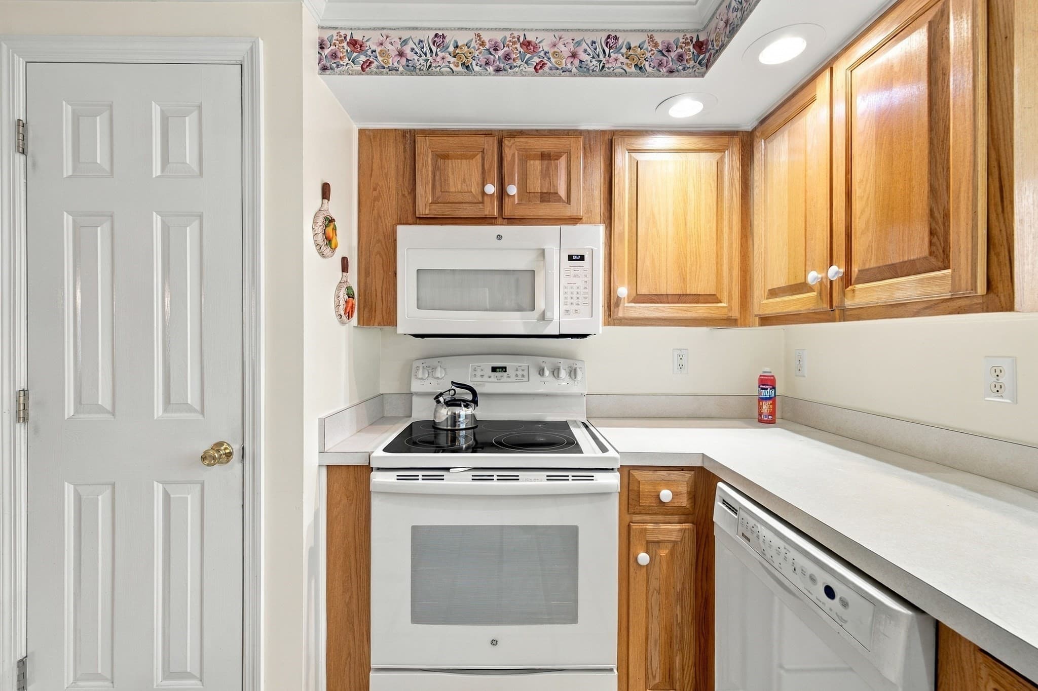 Mobile Home at 50 Highland Street # 35, Taunton MA 02780, Taunton, photo 5 of 40