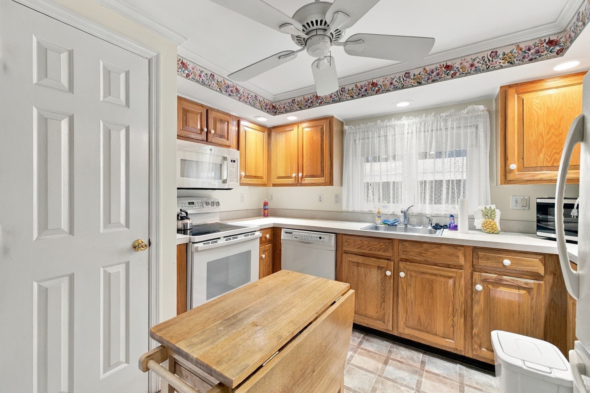 Mobile Home at 50 Highland Street # 35, Taunton MA 02780, Taunton, photo 4 of 40