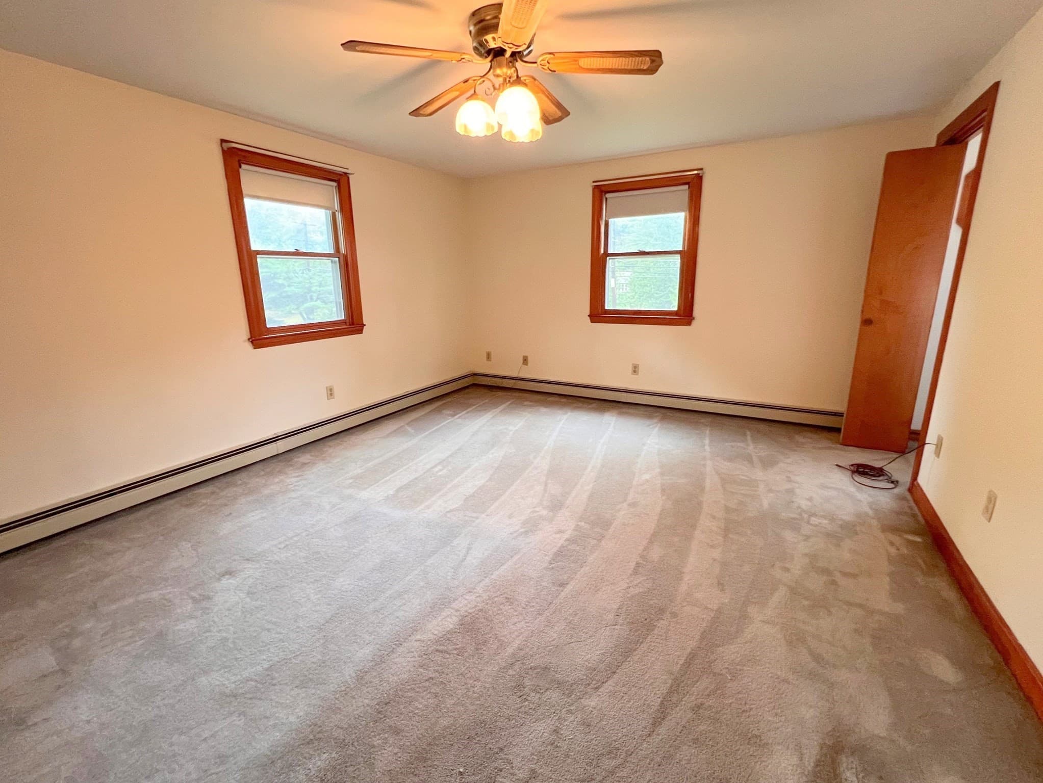 Single Family Residence at 18 Main St, Chelmsford MA 01863, Chelmsford, photo 13 of 28