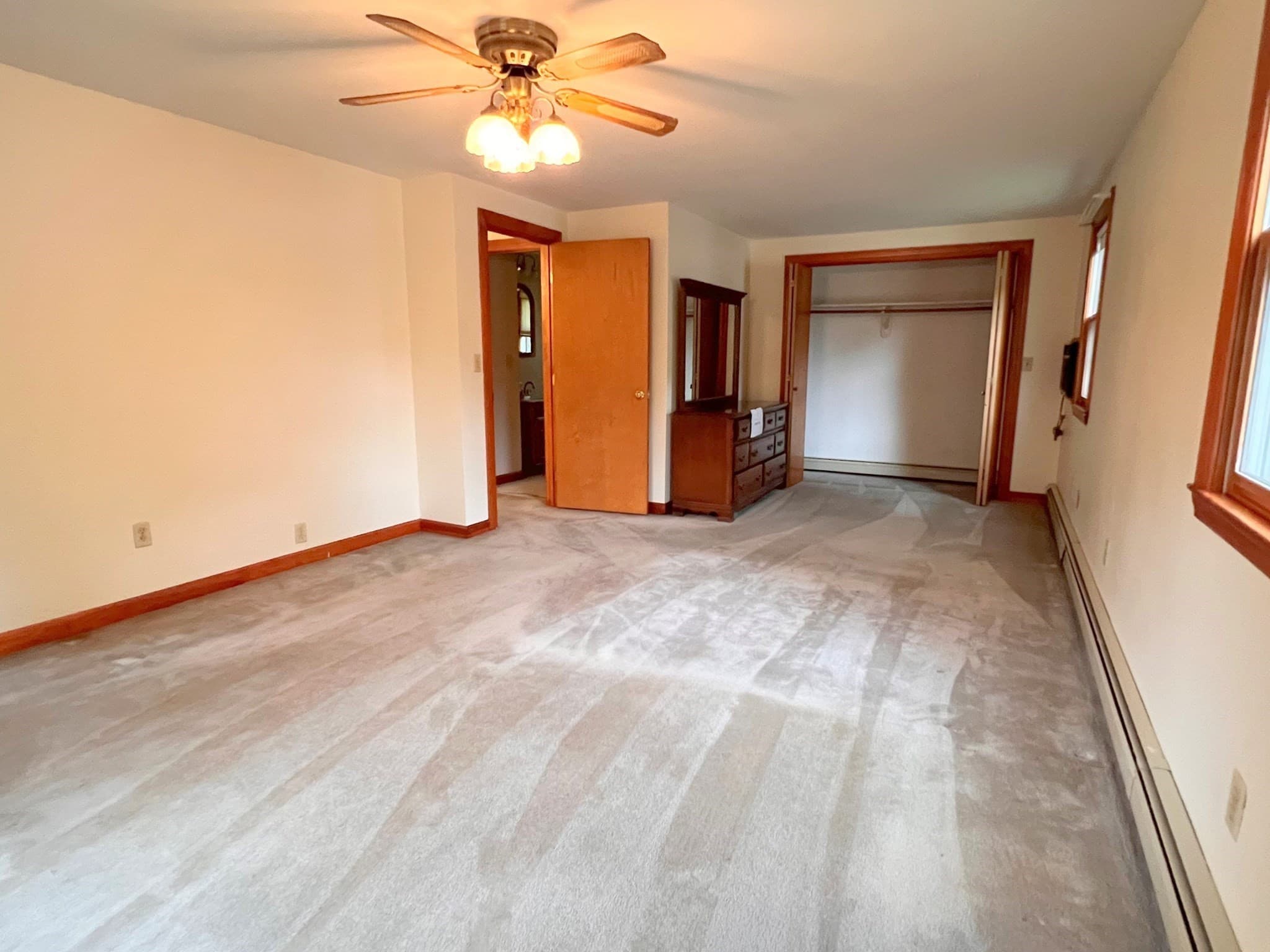 Single Family Residence at 18 Main St, Chelmsford MA 01863, Chelmsford, photo 12 of 28