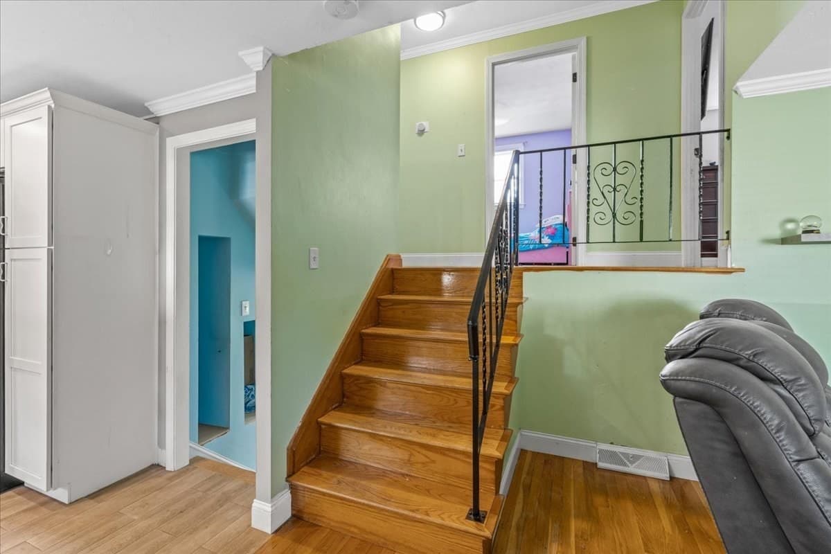 Single Family Residence at 105 Crestfield Dr, Brockton MA 02302, Brockton, photo 13 of 42