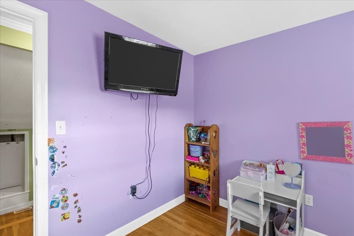 Single Family Residence at 105 Crestfield Dr, Brockton MA 02302, Brockton, photo 22 of 42
