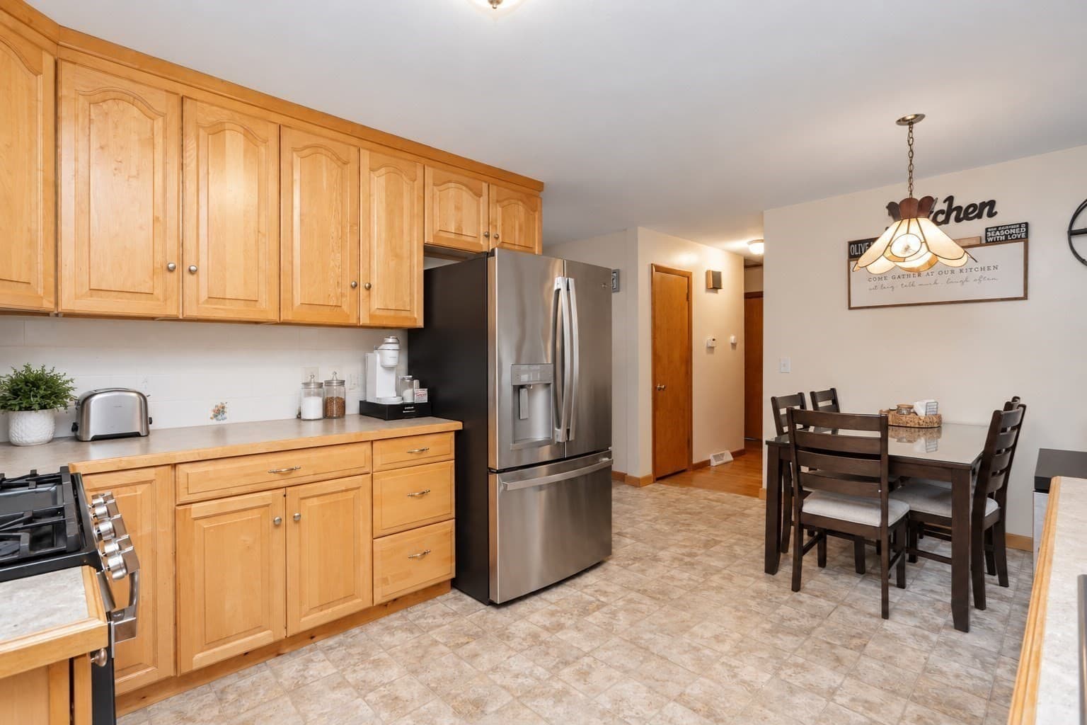 Single Family Residence at 234 Carver St, Springfield MA 01108, Springfield, photo 13 of 33