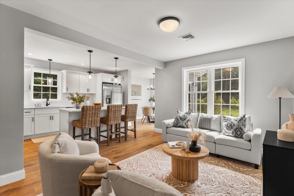 Condominium at 19 Hunter St. # 2, Taunton MA 02780, Taunton, photo 12 of 40