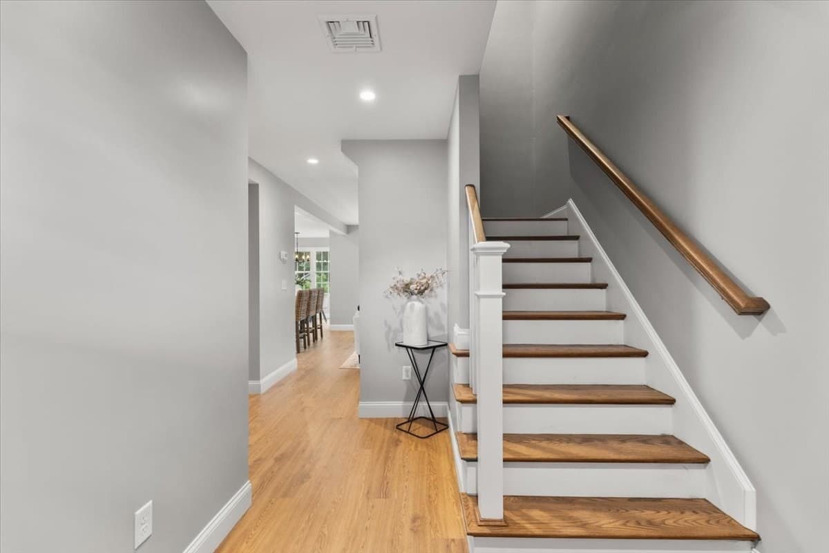 Condominium at 19 Hunter St. # 2, Taunton MA 02780, Taunton, photo 3 of 40
