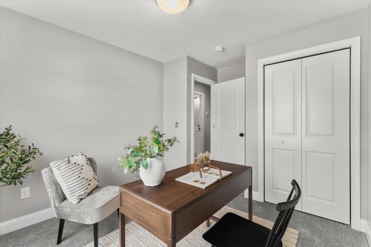 Condominium at 19 Hunter St. # 2, Taunton MA 02780, Taunton, photo 34 of 40