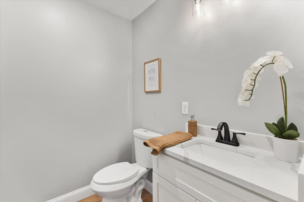 Condominium at 19 Hunter St. # 2, Taunton MA 02780, Taunton, photo 8 of 40