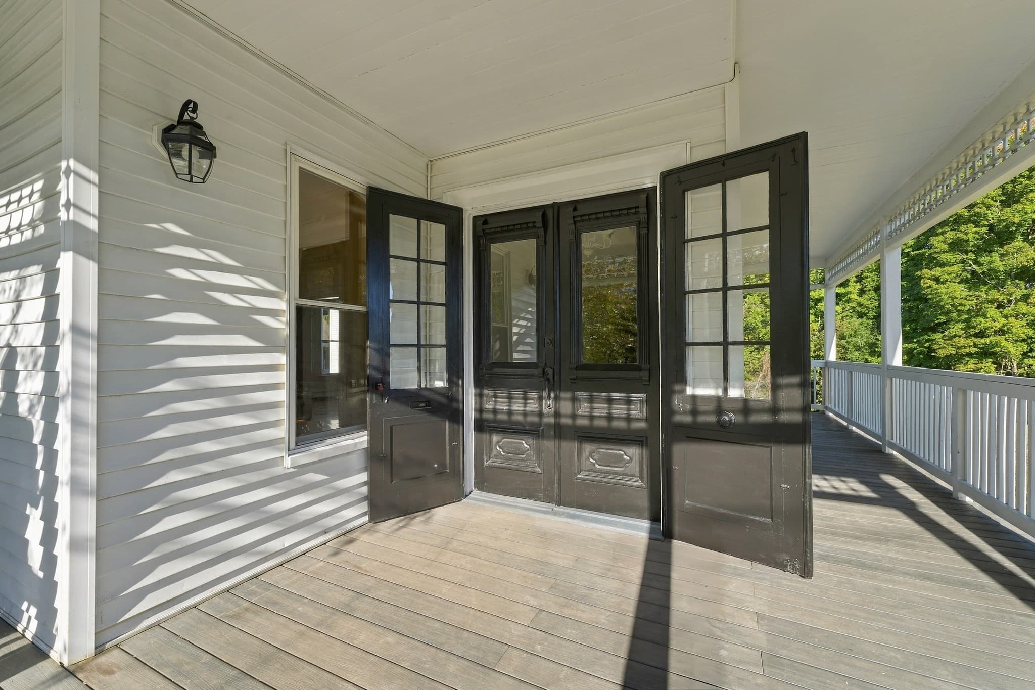 Single Family Residence at 174 Hamilton St, Southbridge MA 01550, Southbridge, photo 6 of 42