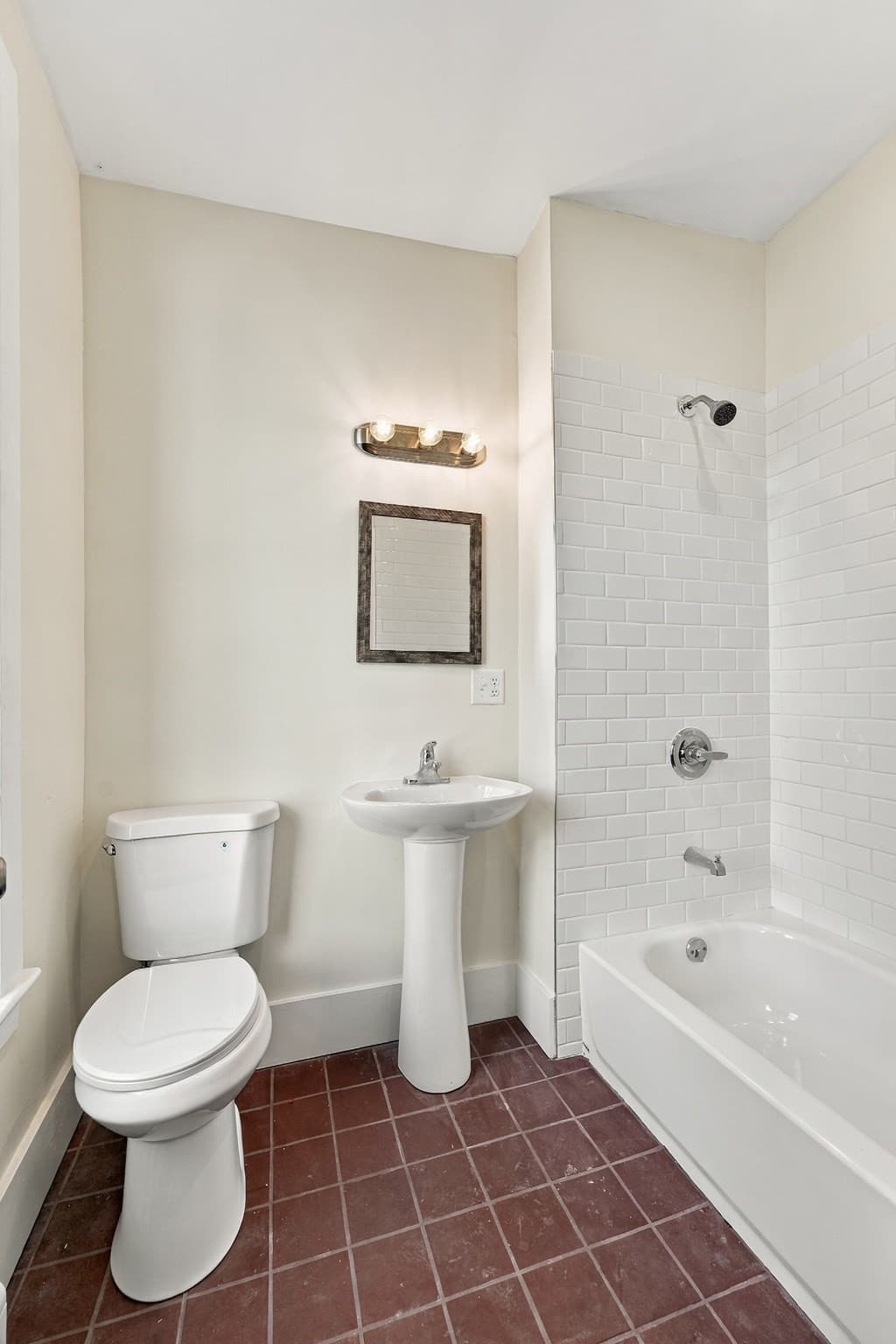 Single Family Residence at 174 Hamilton St, Southbridge MA 01550, Southbridge, photo 17 of 42