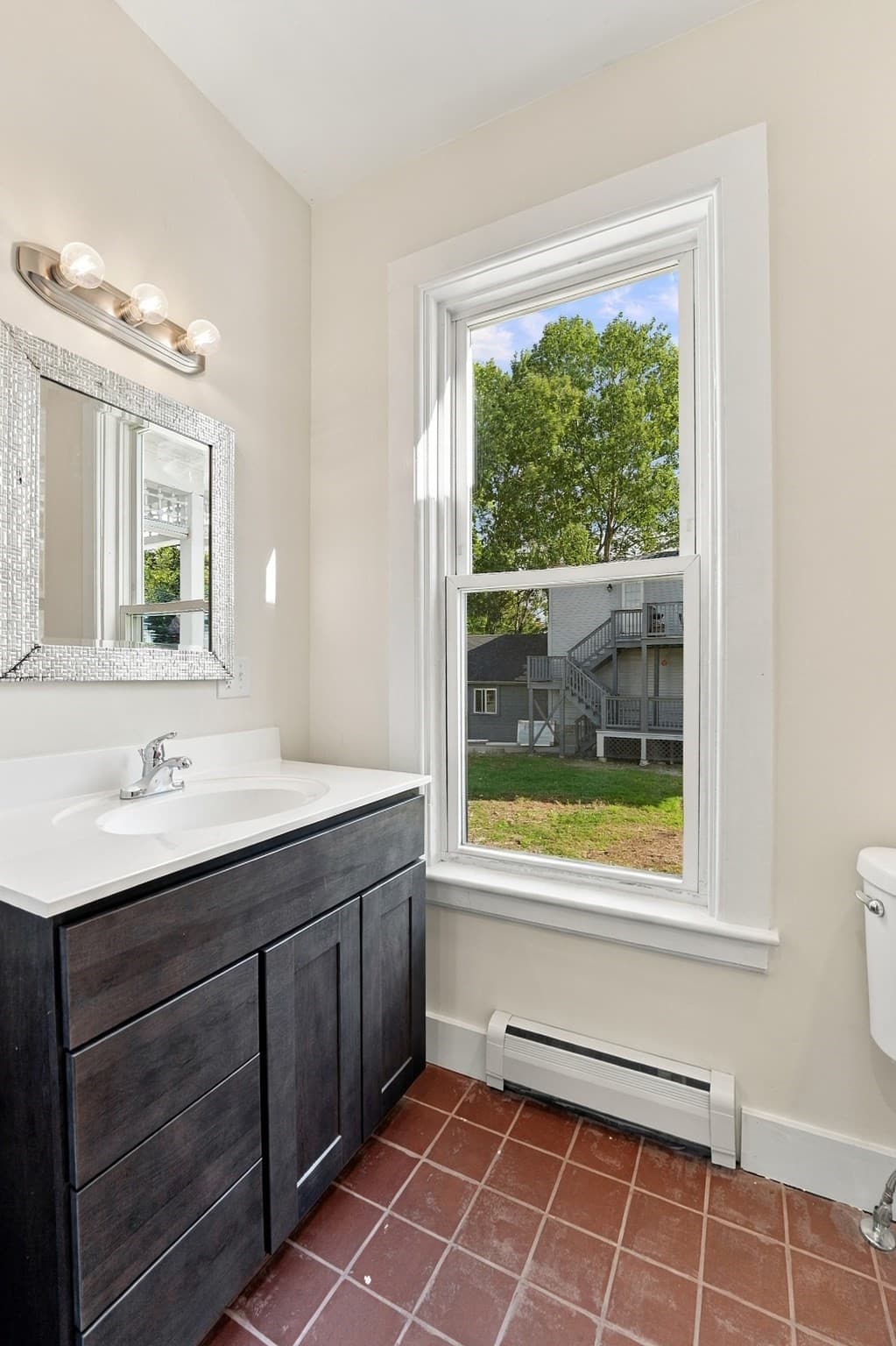 Single Family Residence at 174 Hamilton St, Southbridge MA 01550, Southbridge, photo 20 of 42