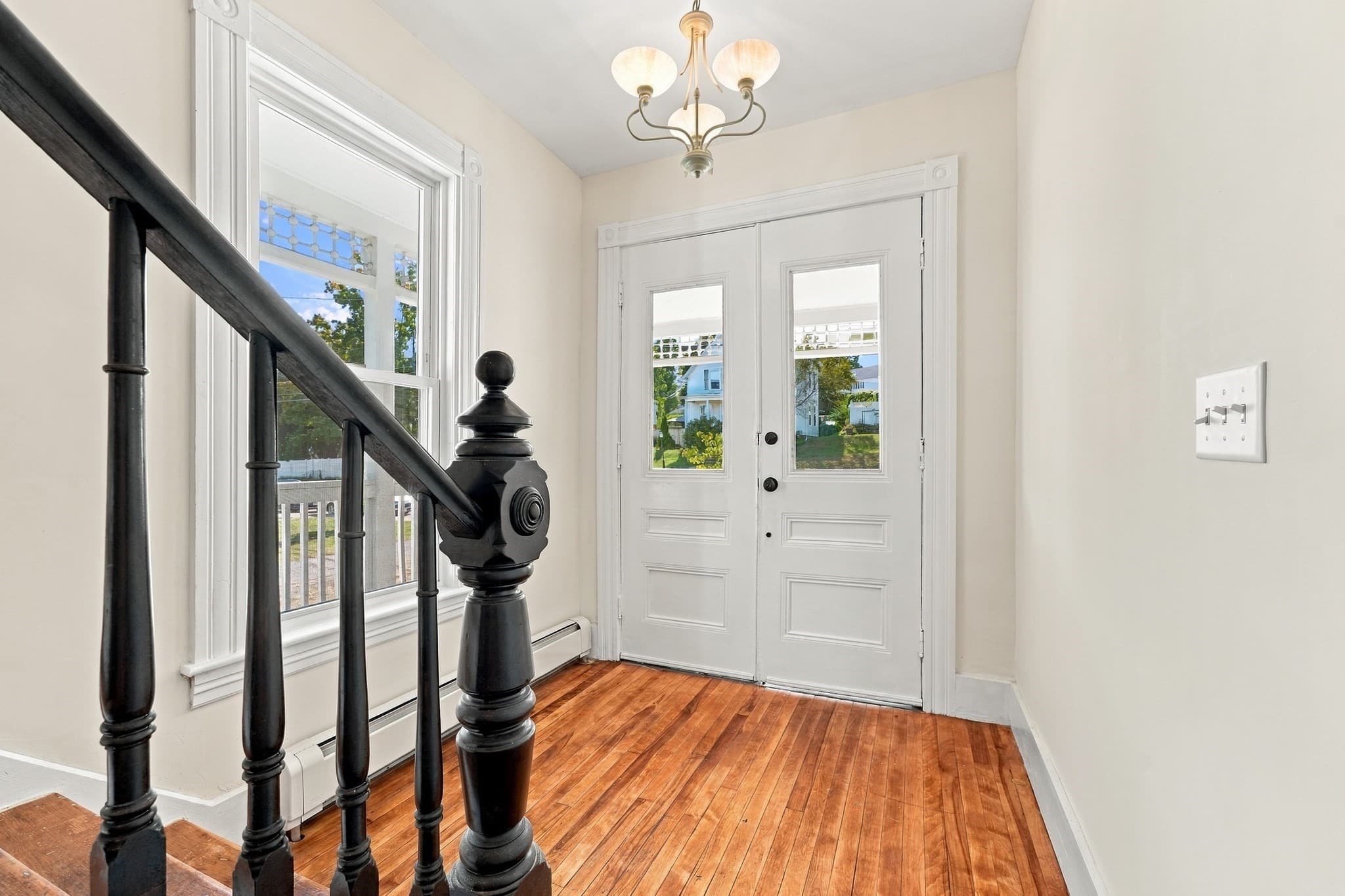 Single Family Residence at 174 Hamilton St, Southbridge MA 01550, Southbridge, photo 9 of 42