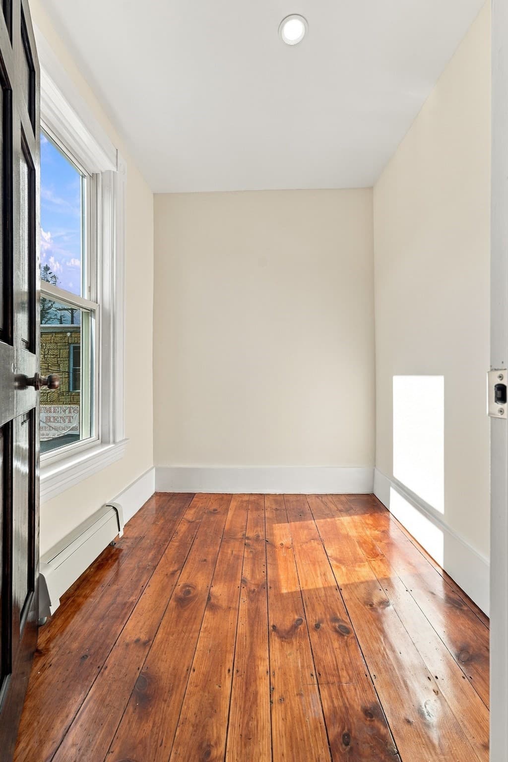 Single Family Residence at 174 Hamilton St, Southbridge MA 01550, Southbridge, photo 30 of 42