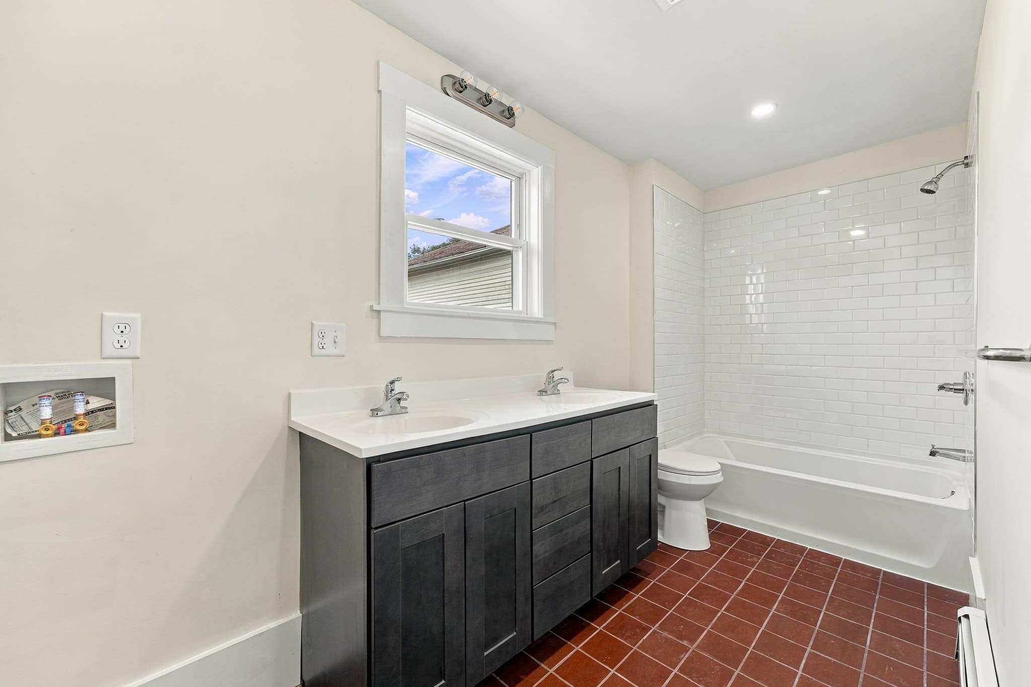 Single Family Residence at 174 Hamilton St, Southbridge MA 01550, Southbridge, photo 38 of 42
