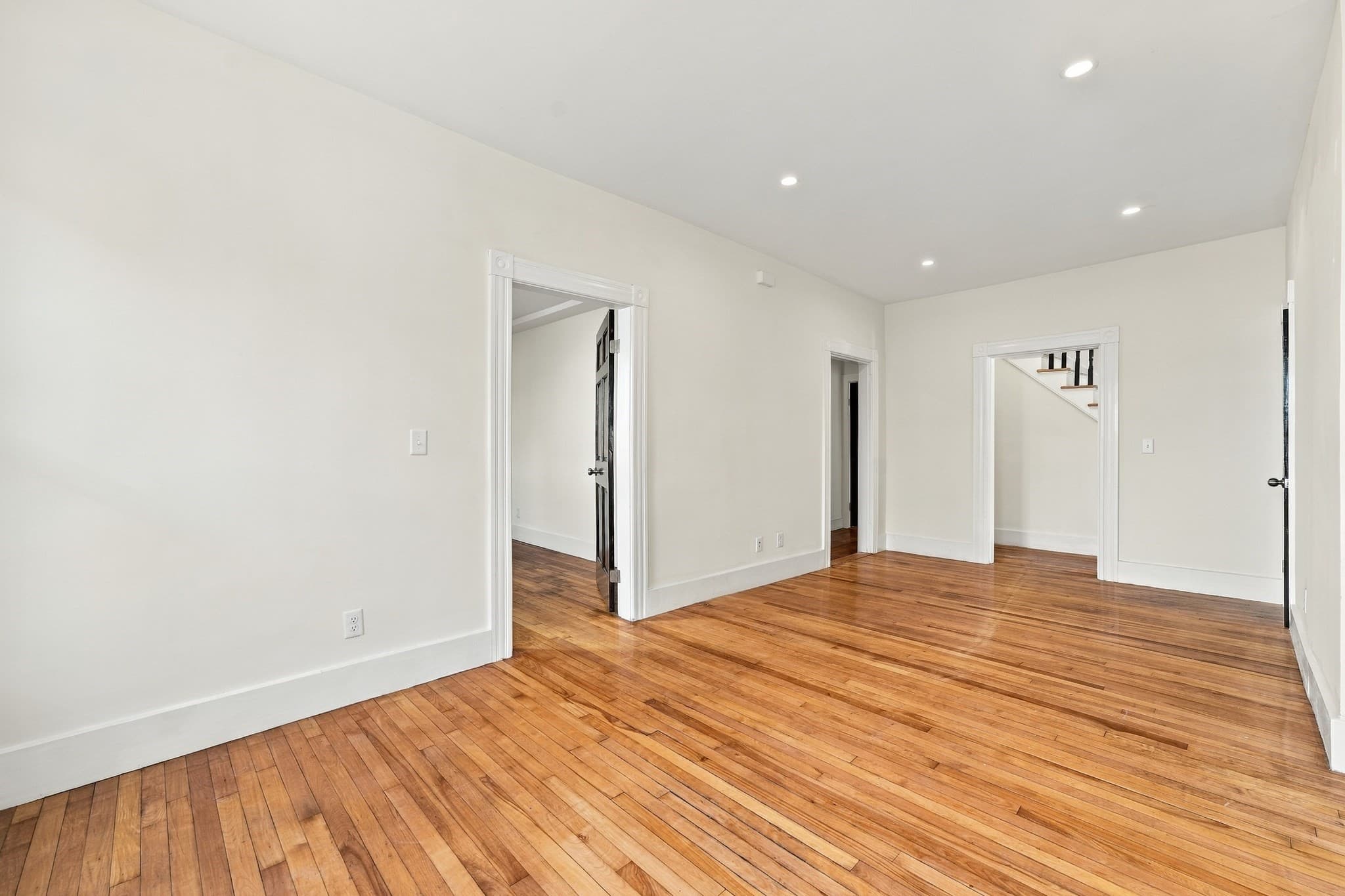 Single Family Residence at 174 Hamilton St, Southbridge MA 01550, Southbridge, photo 11 of 42