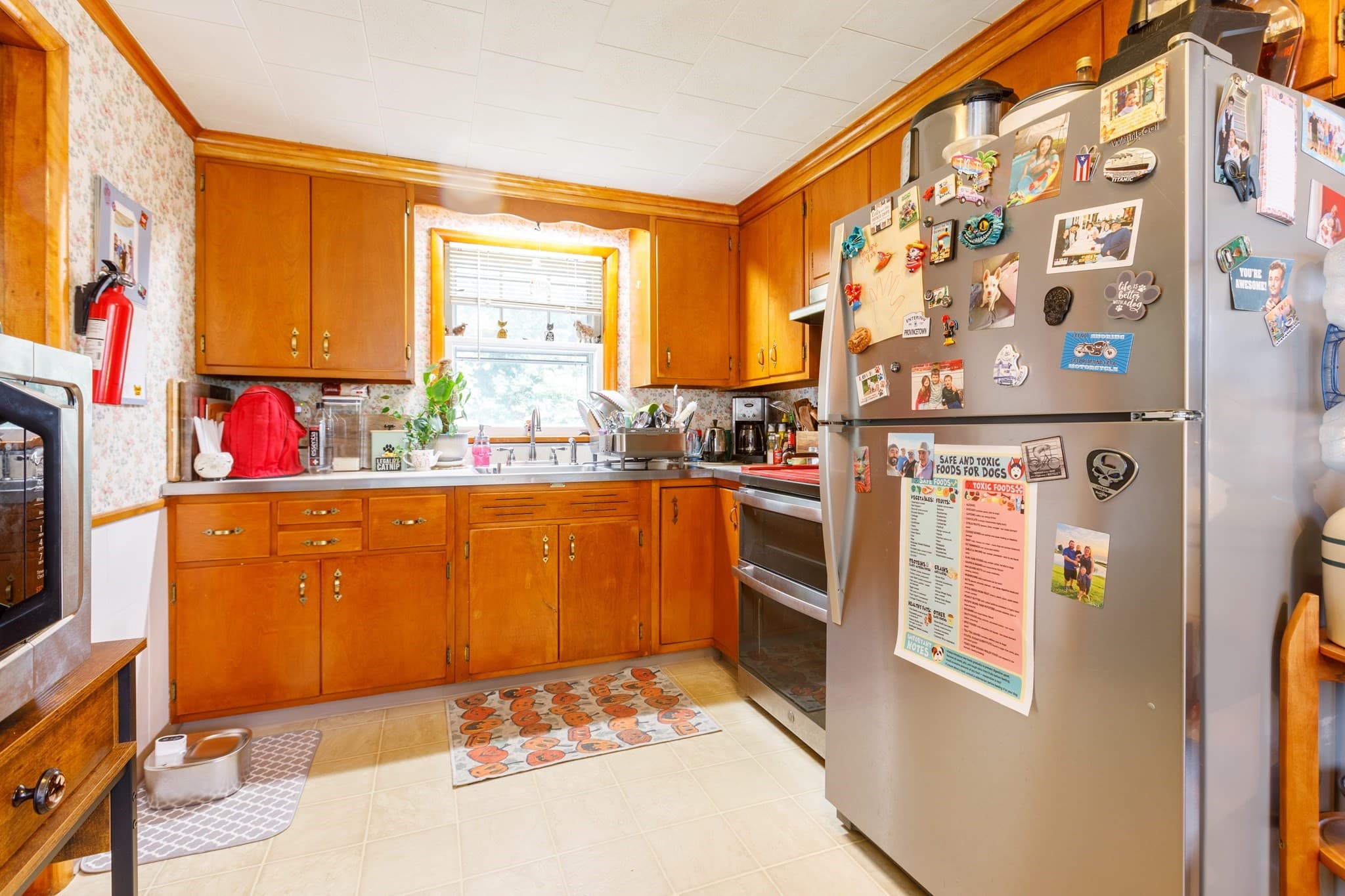 2 Family - 2 Units Side by Side at 16 Brooks Pond Rd, North Brookfield MA 01535, North Brookfield, photo 13 of 15