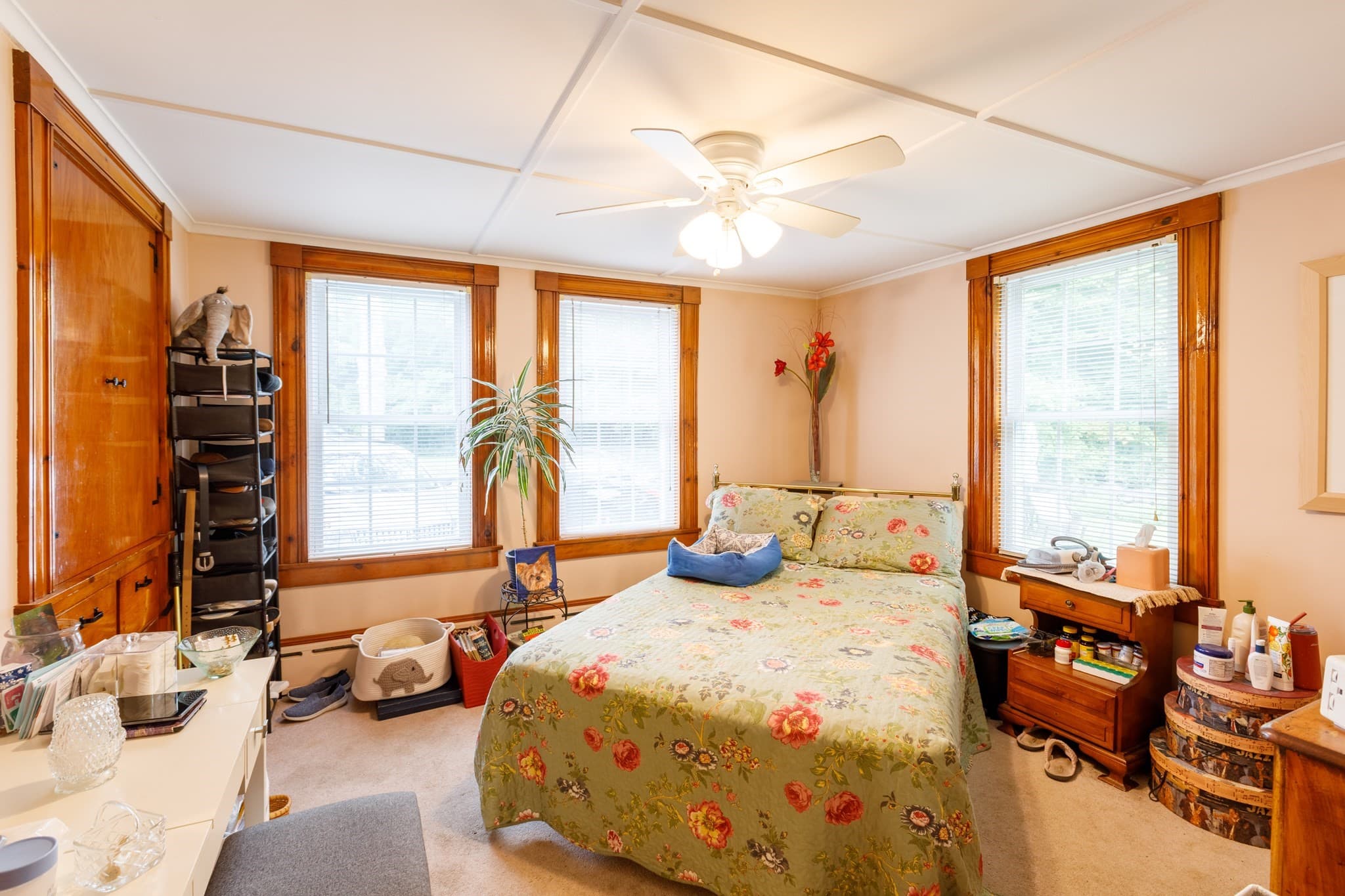 2 Family - 2 Units Side by Side at 16 Brooks Pond Rd, North Brookfield MA 01535, North Brookfield, photo 9 of 15
