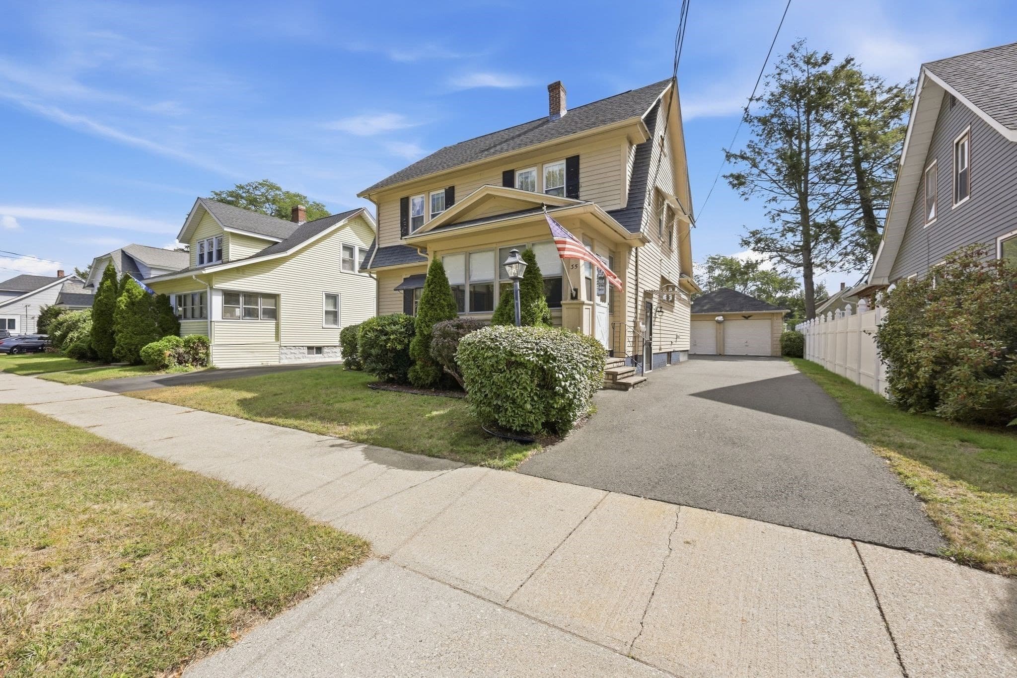 35 Rimmon Ave, Springfield MA 01107