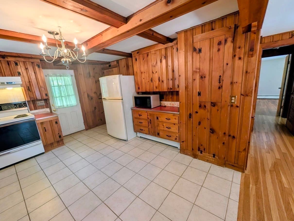 Single Family Residence at 93 Richardson Corner Rd, Charlton MA 01507, Charlton, photo 20 of 42