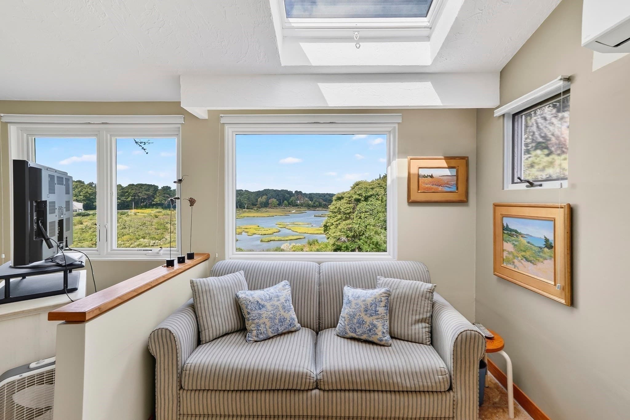 Single Family Residence at 24 Myober Ln, Edgartown MA 02539, Edgartown, photo 7 of 37