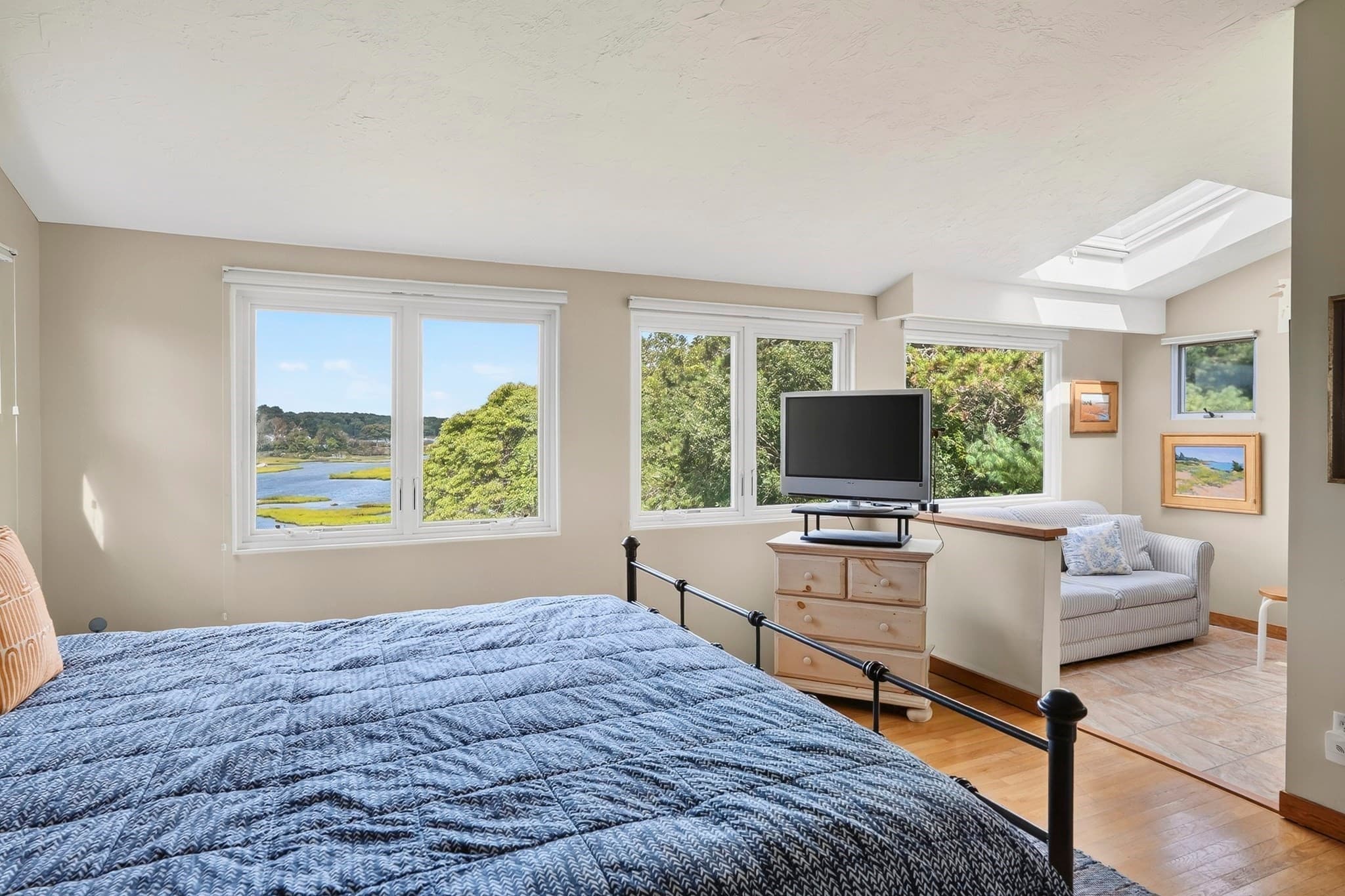 Single Family Residence at 24 Myober Ln, Edgartown MA 02539, Edgartown, photo 8 of 37