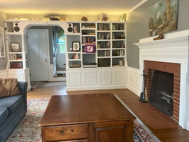 Single Family Residence at 28 Cobb Ln, Lynn MA 01904, Lynn, photo 6 of 34