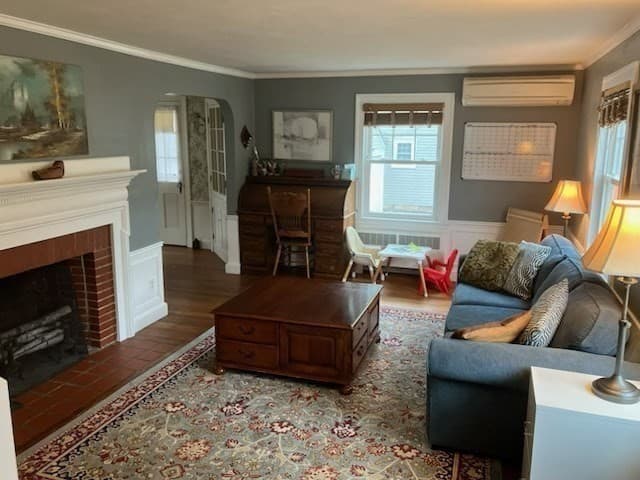 Single Family Residence at 28 Cobb Ln, Lynn MA 01904, Lynn, photo 8 of 34