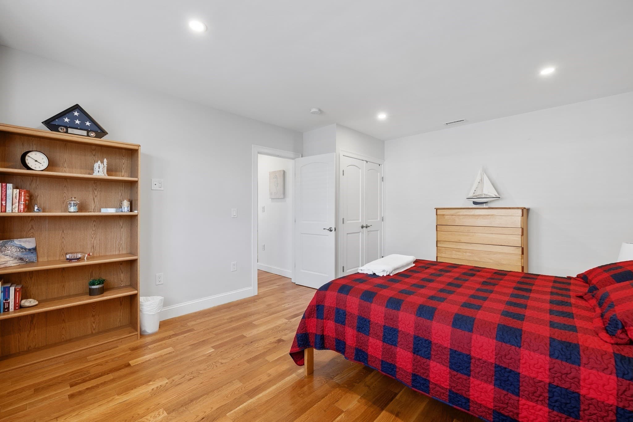 Single Family Residence at 1260 Sea Street, Quincy MA 02169, Quincy, photo 25 of 32