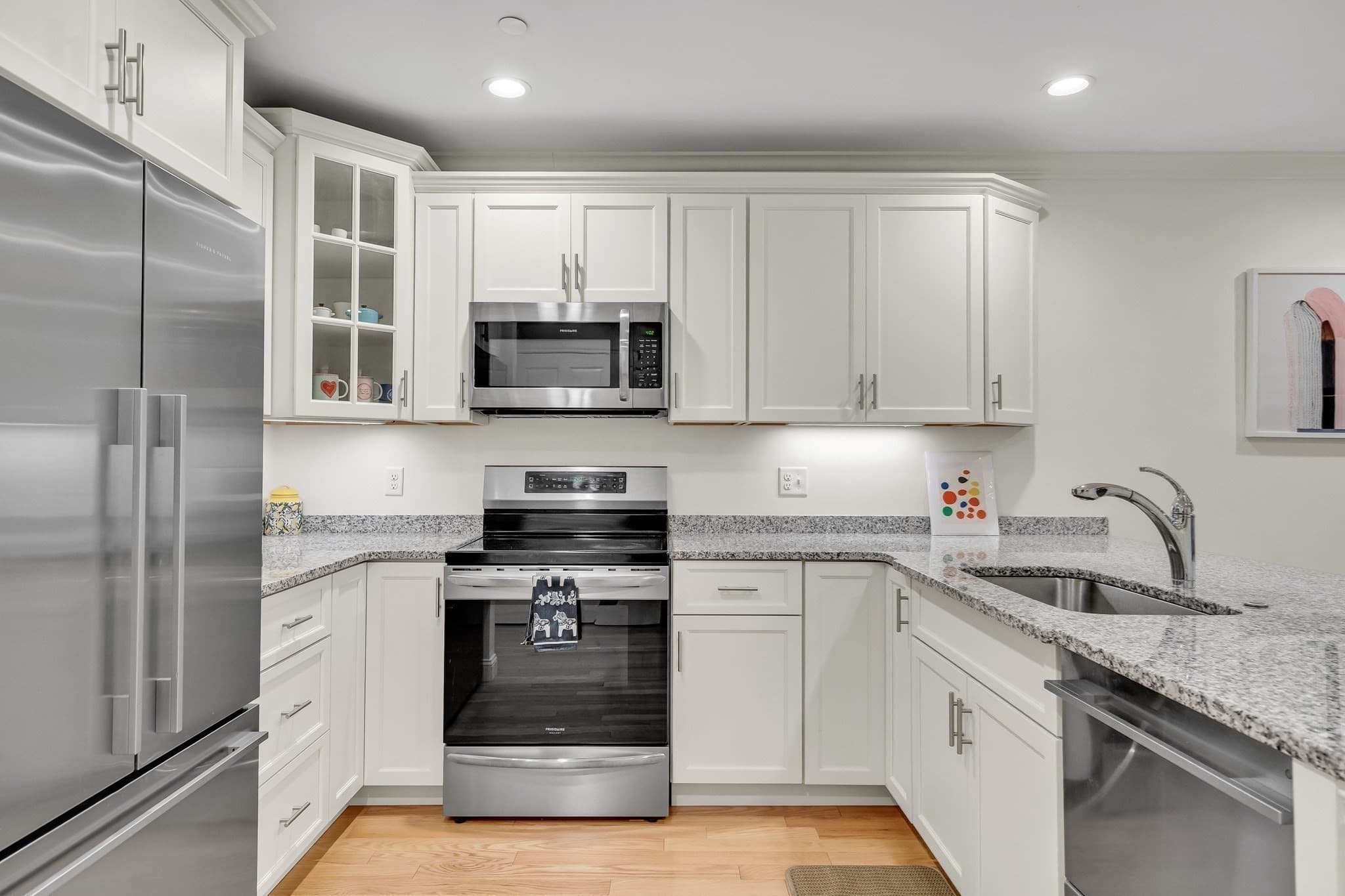 Condominium at 2 Manor Terrace # 216, Lexington MA 02420, Lexington, photo 6 of 32