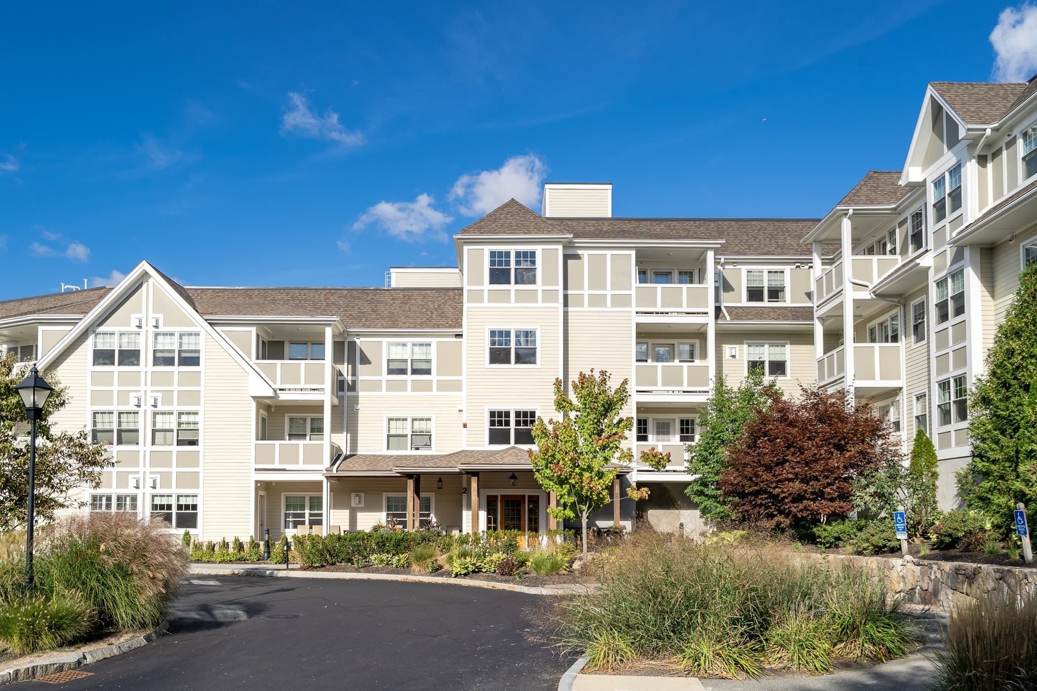 2 Manor Terrace # 216, Lexington MA 02420