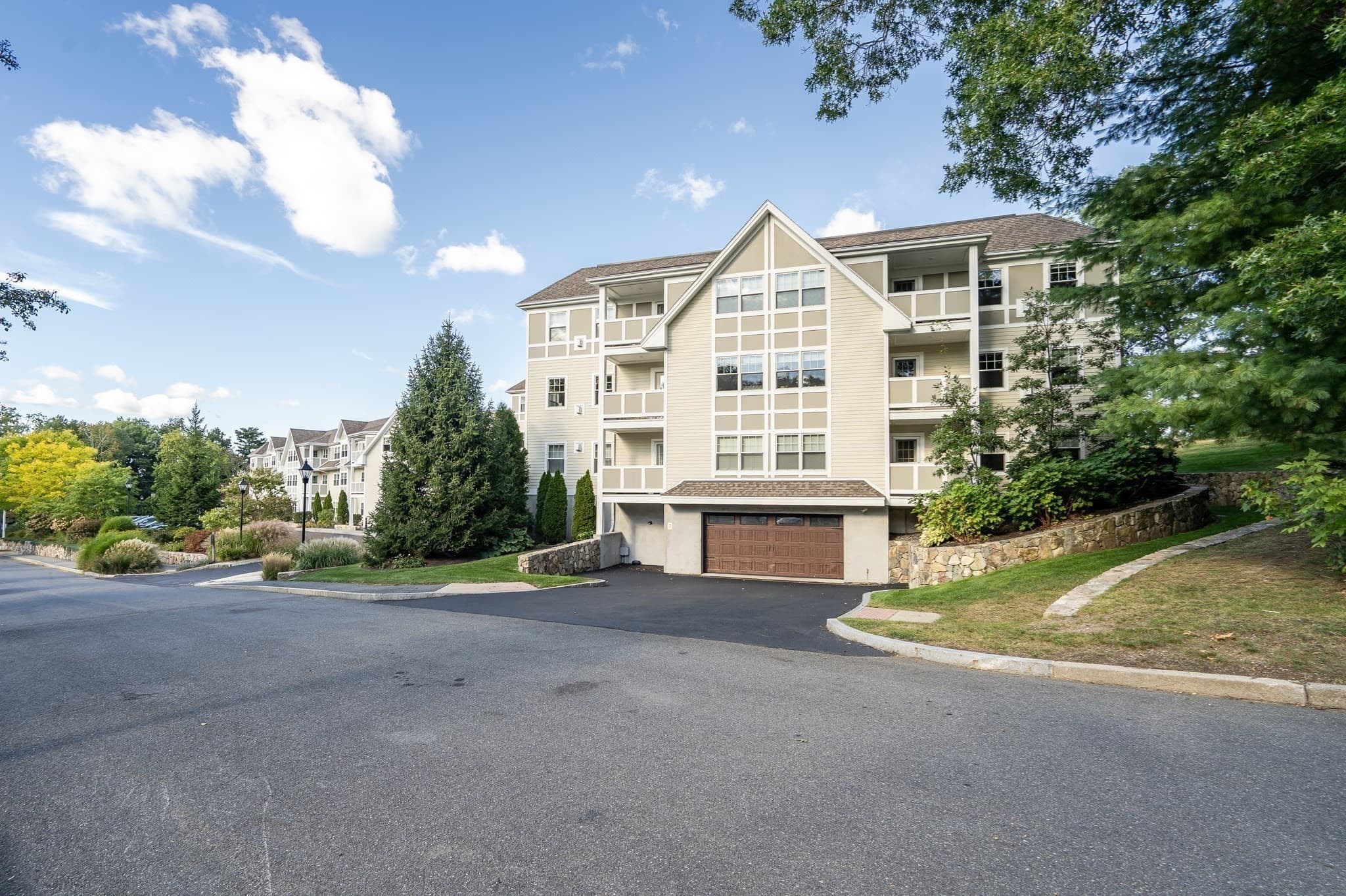 Condominium at 2 Manor Terrace # 216, Lexington MA 02420, Lexington, photo 31 of 32