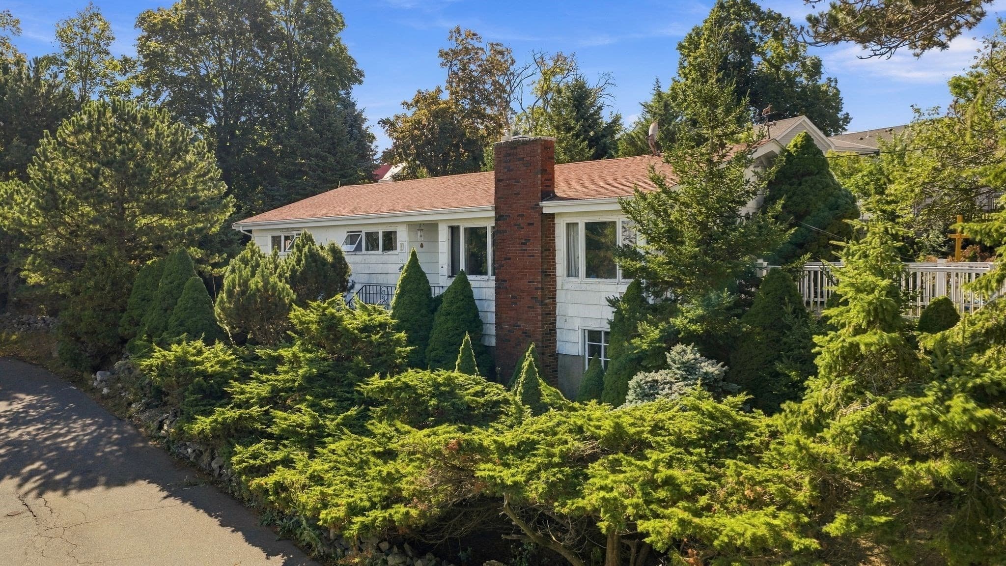 Single Family Residence at 25 Maolis Road, Nahant MA 01908, Nahant, photo 3 of 13