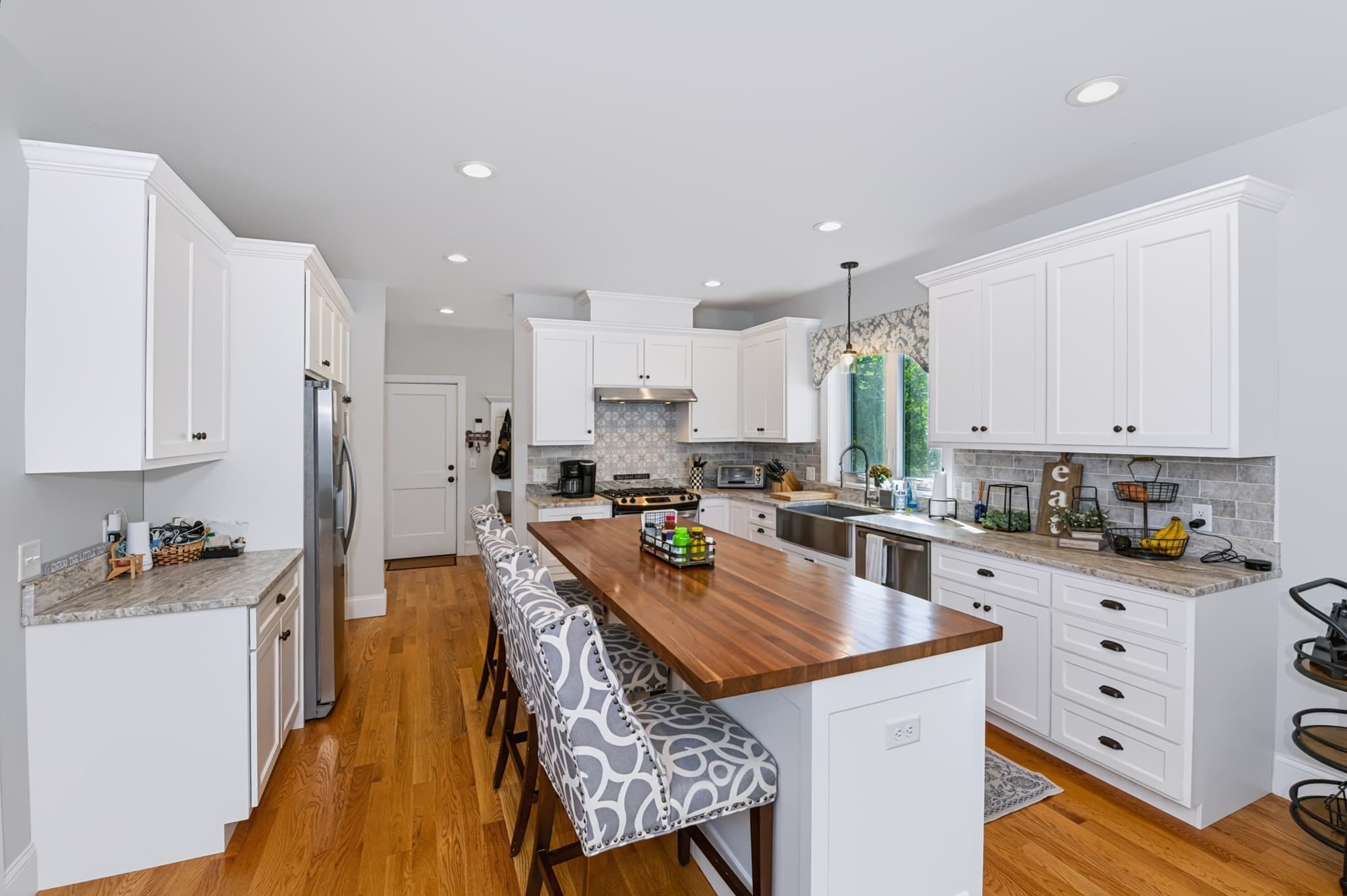 Single Family Residence at 137 Acorn Street, Millis MA 02054, Millis, photo 5 of 23