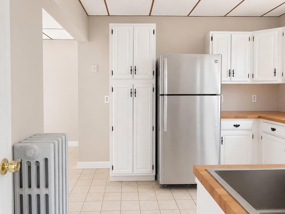 Apartment at 74 Madison Aven. # 2, Everett MA 02149, photo 4 of 10