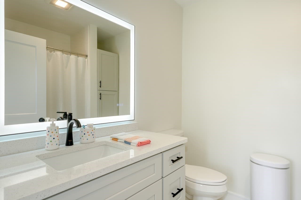 Condominium at 17 School # C, Hudson MA 01749, Hudson, photo 12 of 20