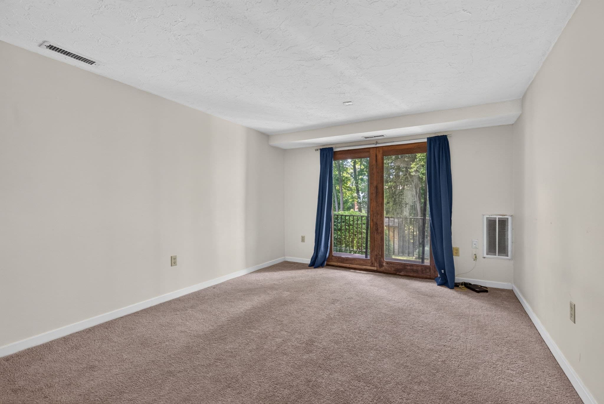 Condominium at 189 Littleton Rd # 15, Chelmsford MA 01824, Chelmsford, photo 16 of 35