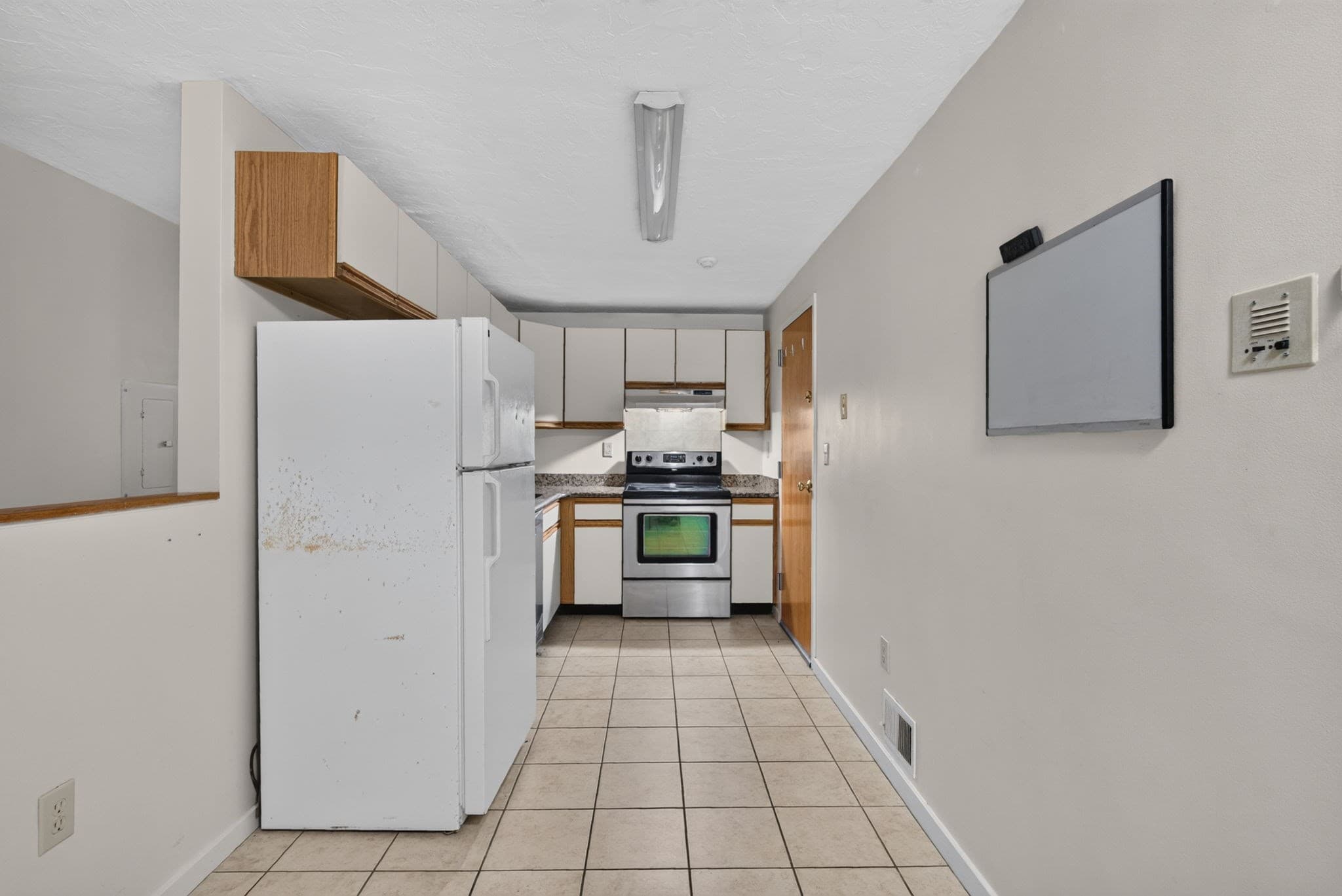 Condominium at 189 Littleton Rd # 15, Chelmsford MA 01824, Chelmsford, photo 9 of 35