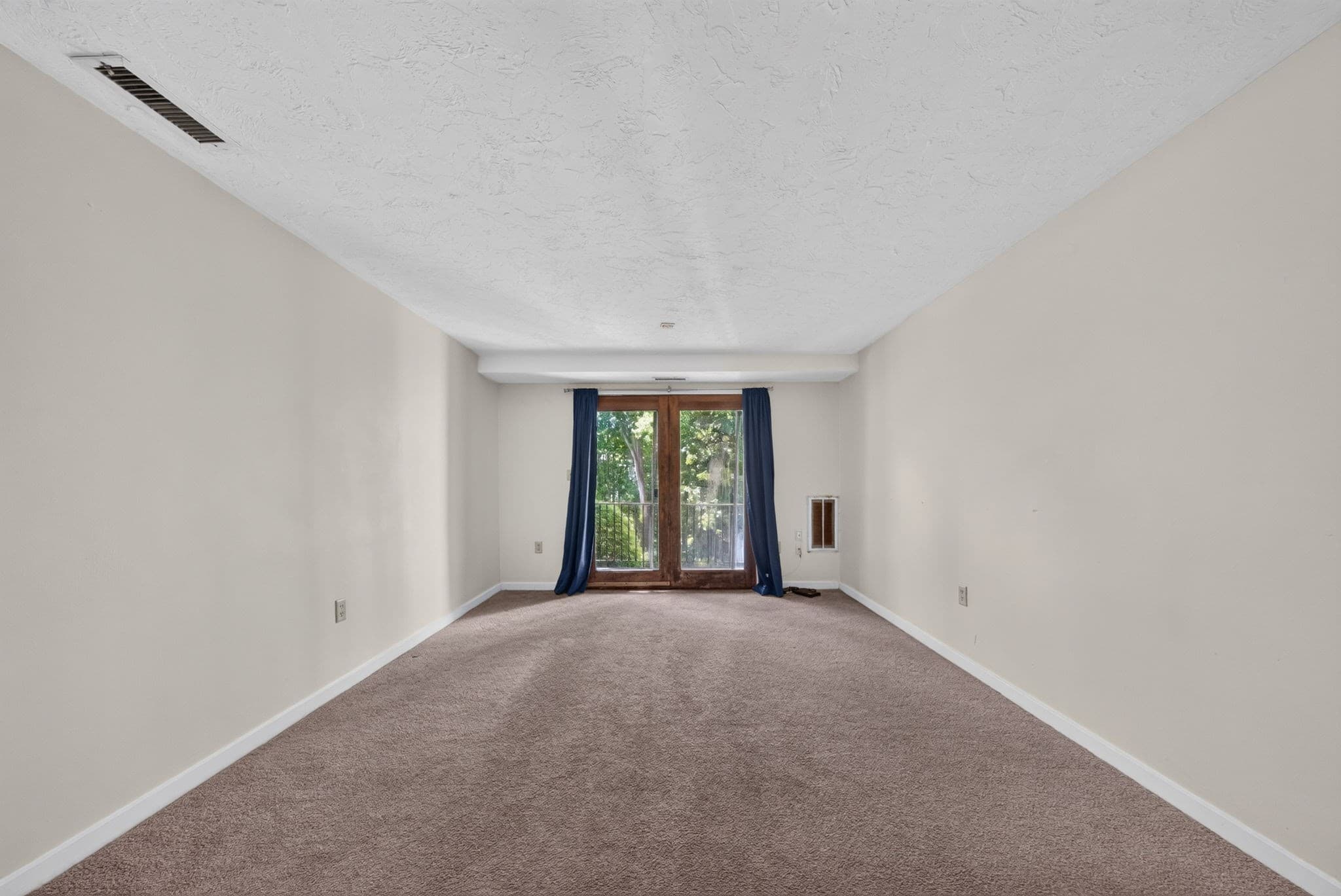 Condominium at 189 Littleton Rd # 15, Chelmsford MA 01824, Chelmsford, photo 15 of 35