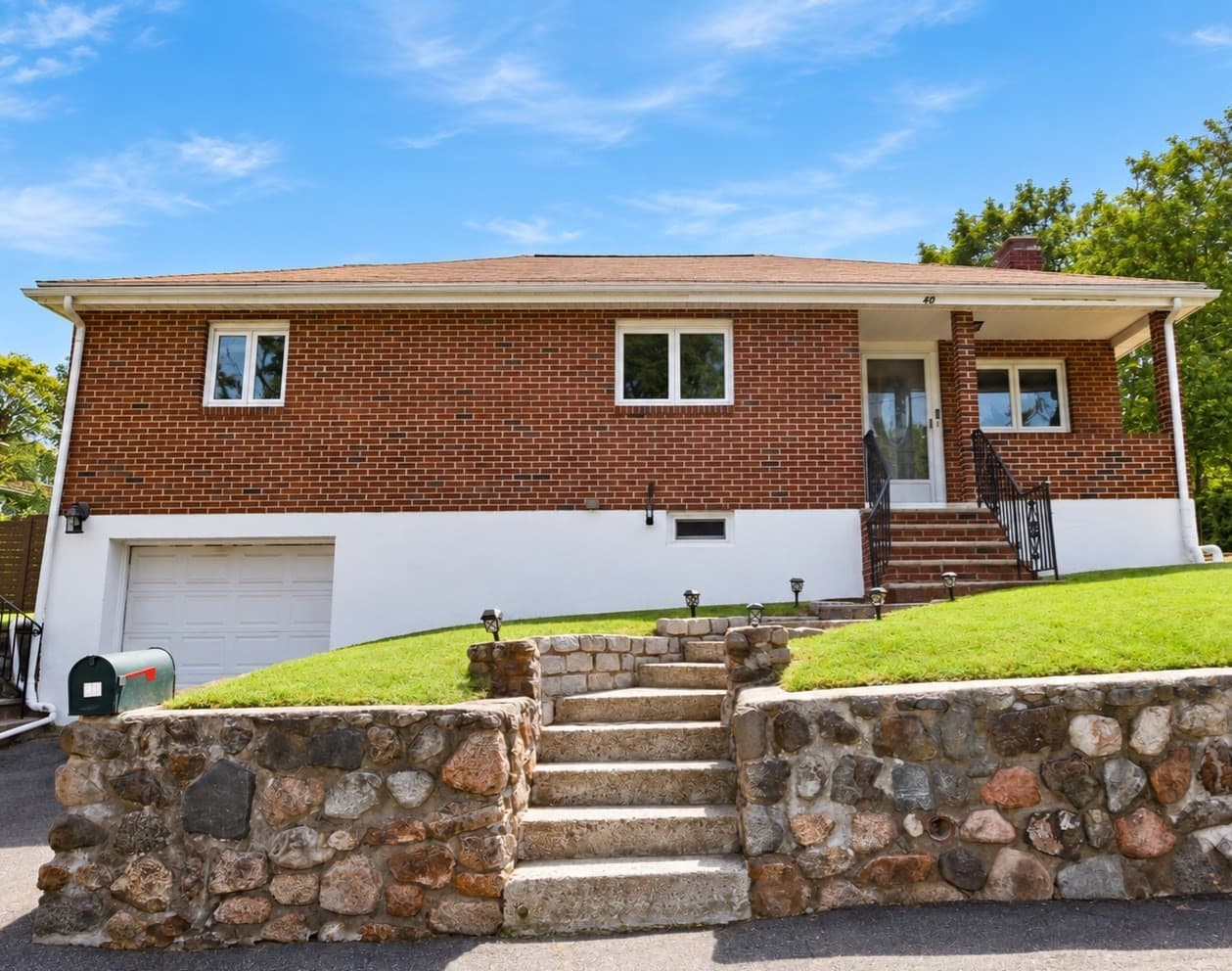 40 Linden Ter, Lynn MA 01902