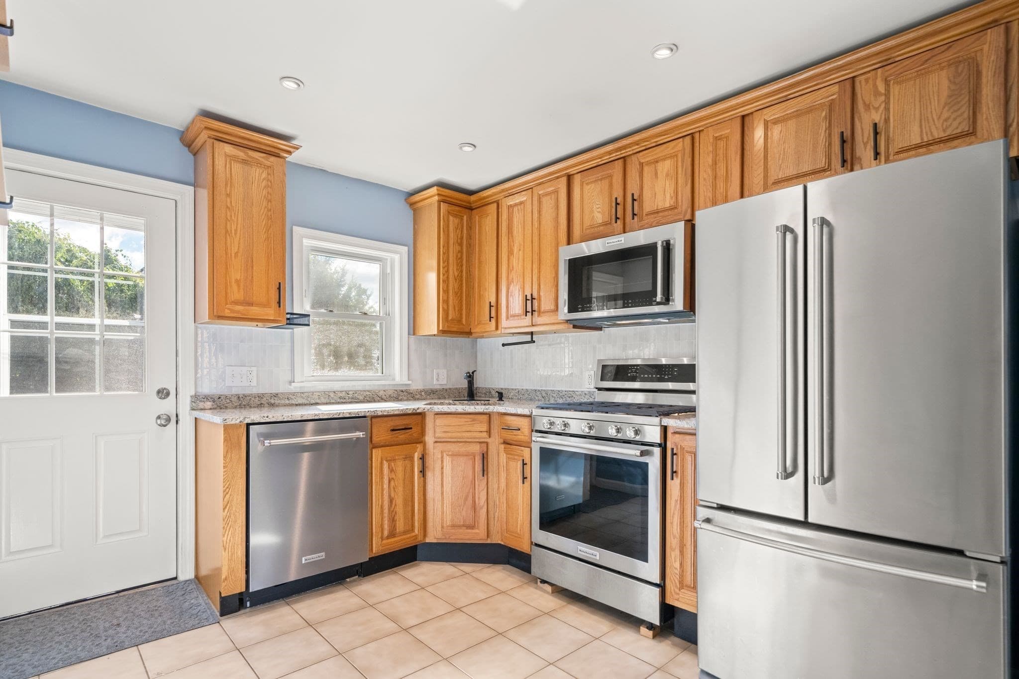 Condominium at 130 Clapp St # 130, Stoughton MA 02072, Stoughton, photo 2 of 29